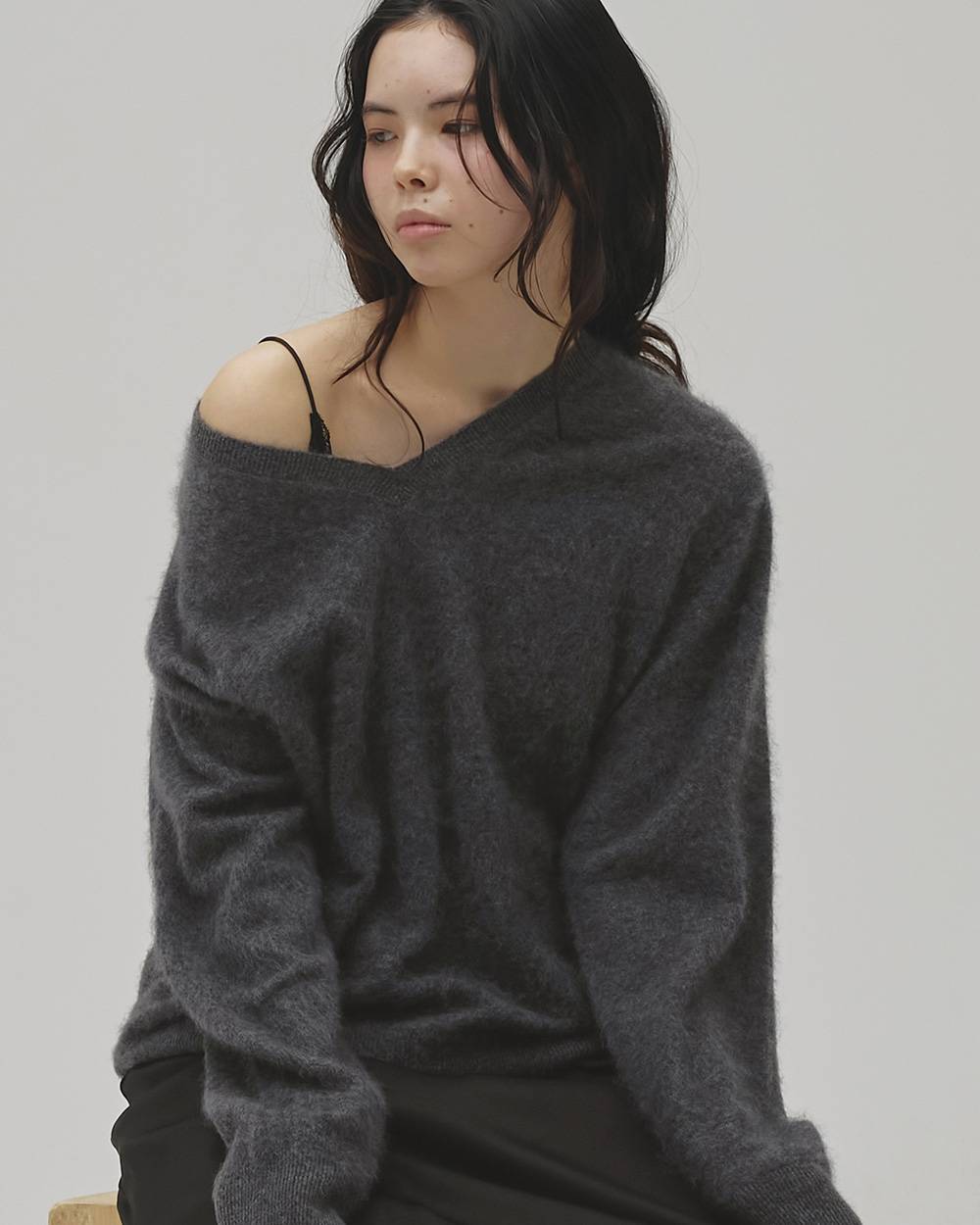 【9/24(木)発売】Woolcashmere Vneck Knit
