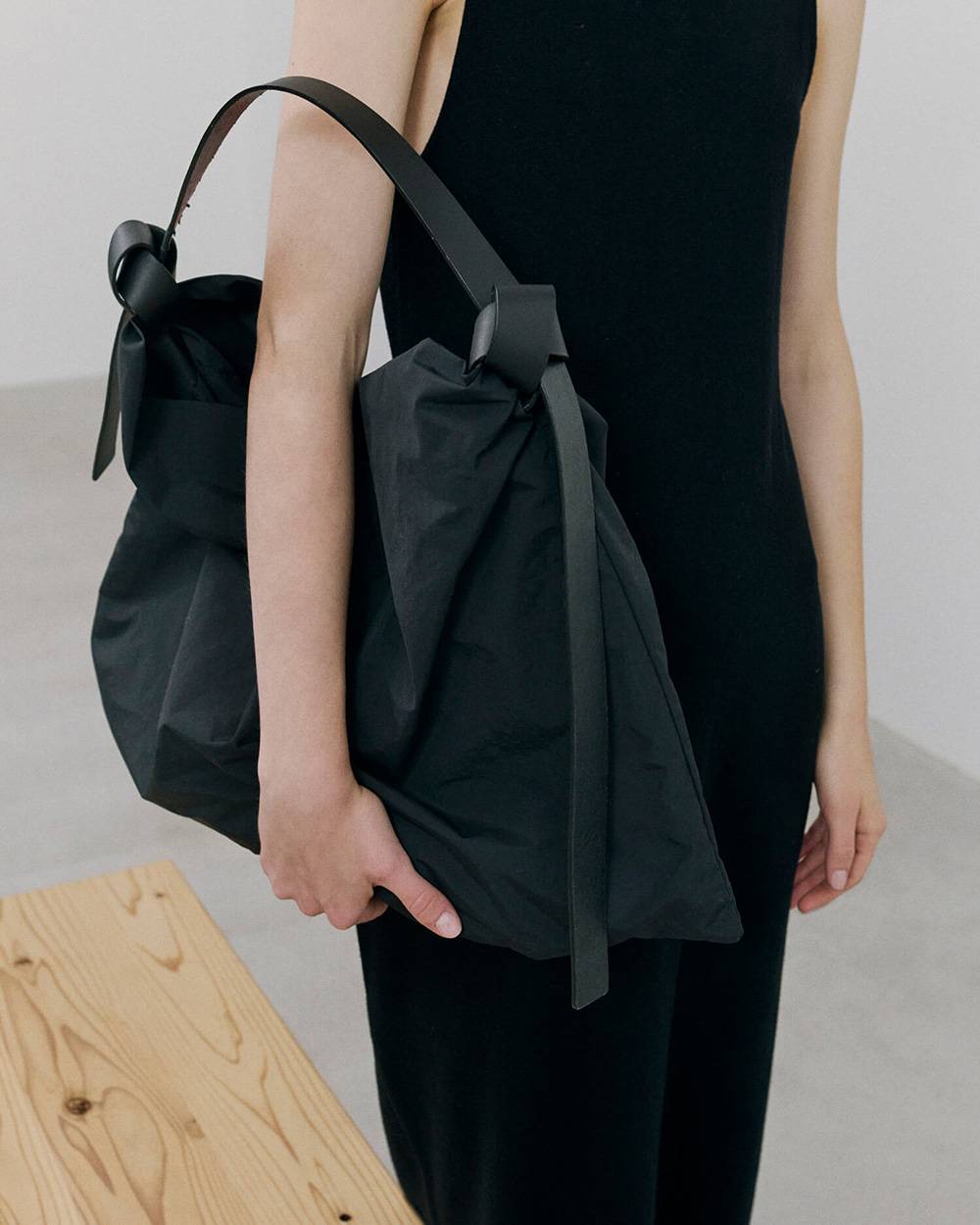 【9/17(木)発売】Leatherbelt Shoulder Bag