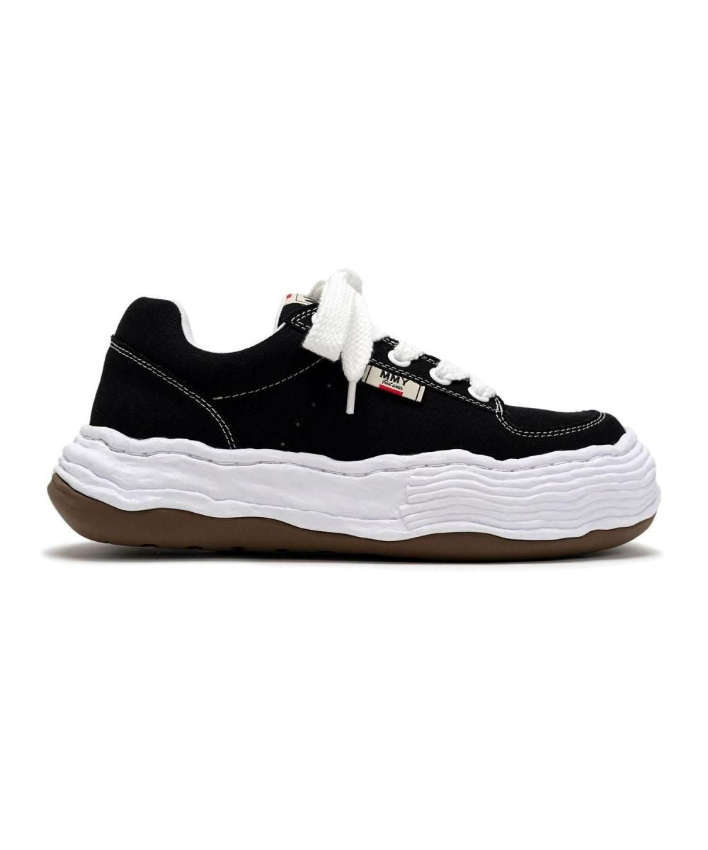 "OLIVER" OG Sole Canvas Low-top Sneaker