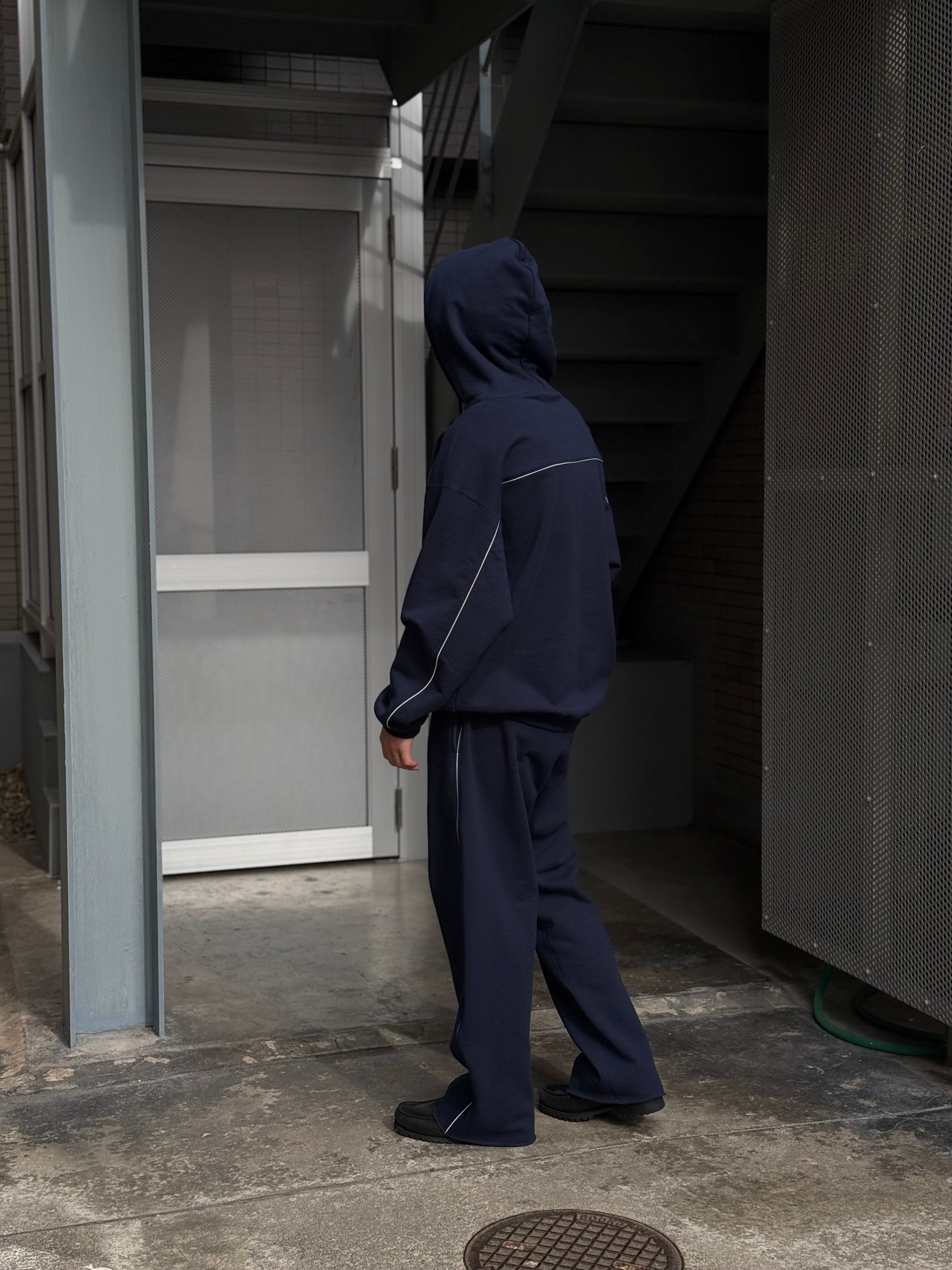 REFLECTOR SWEAT HOODIE