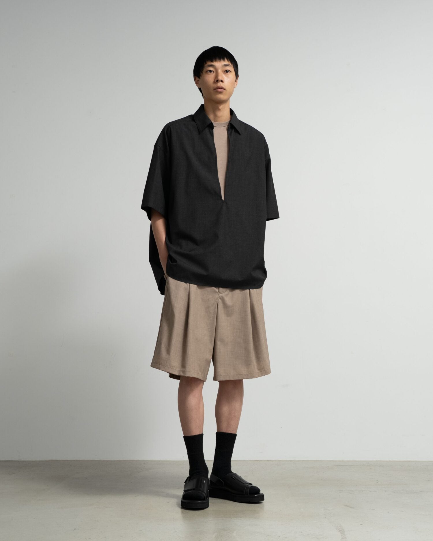 Fine Wool Heather Drawstring Track Shorts