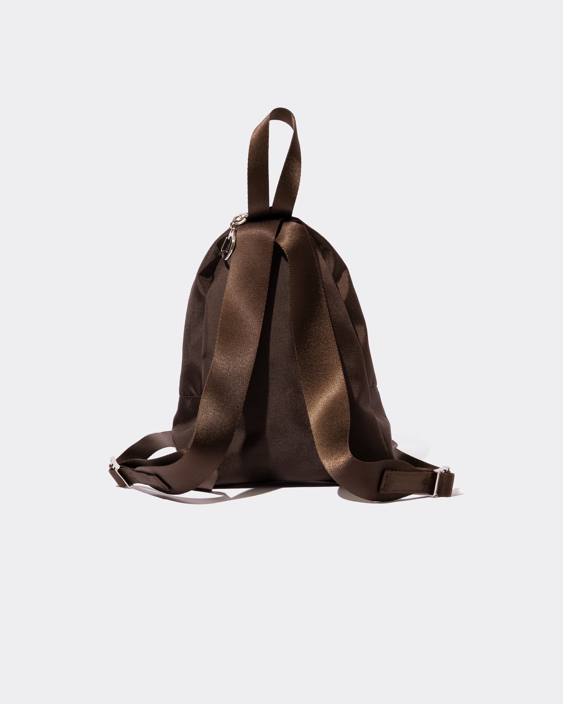 【8月15日 発売】Unlikely "Equipment" Sleeping Bag Carrier
