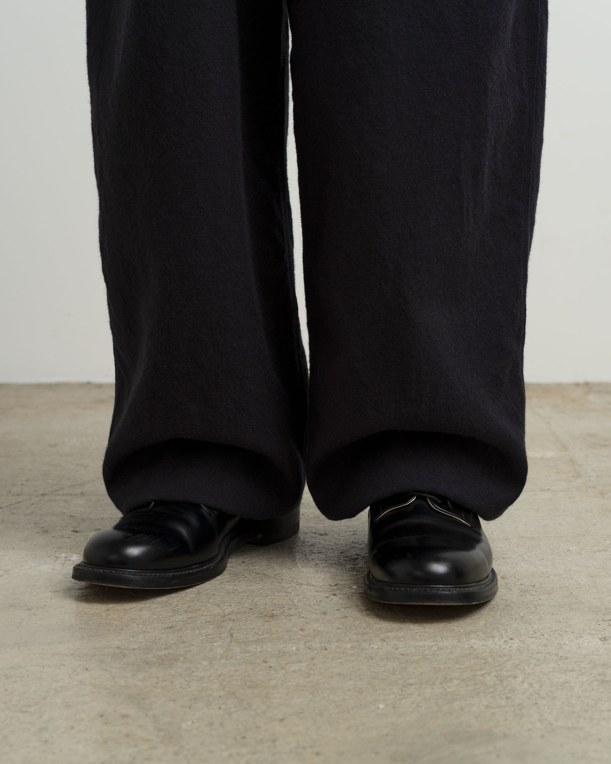 【10/10(土)発売】SANMONT for Graphpaper Wool Twill Belted Pants