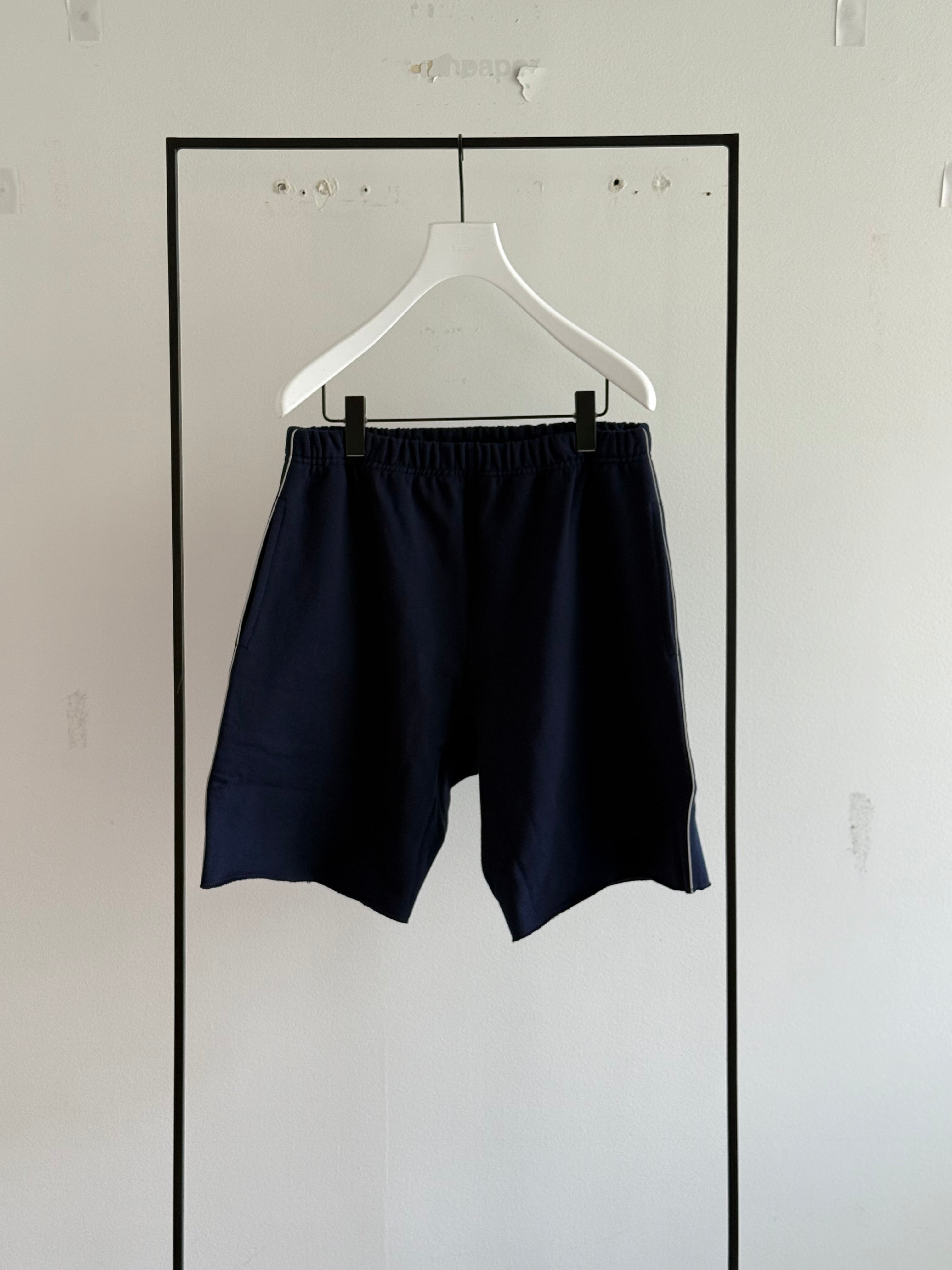 REFLECTOR SWEAT SHORTS