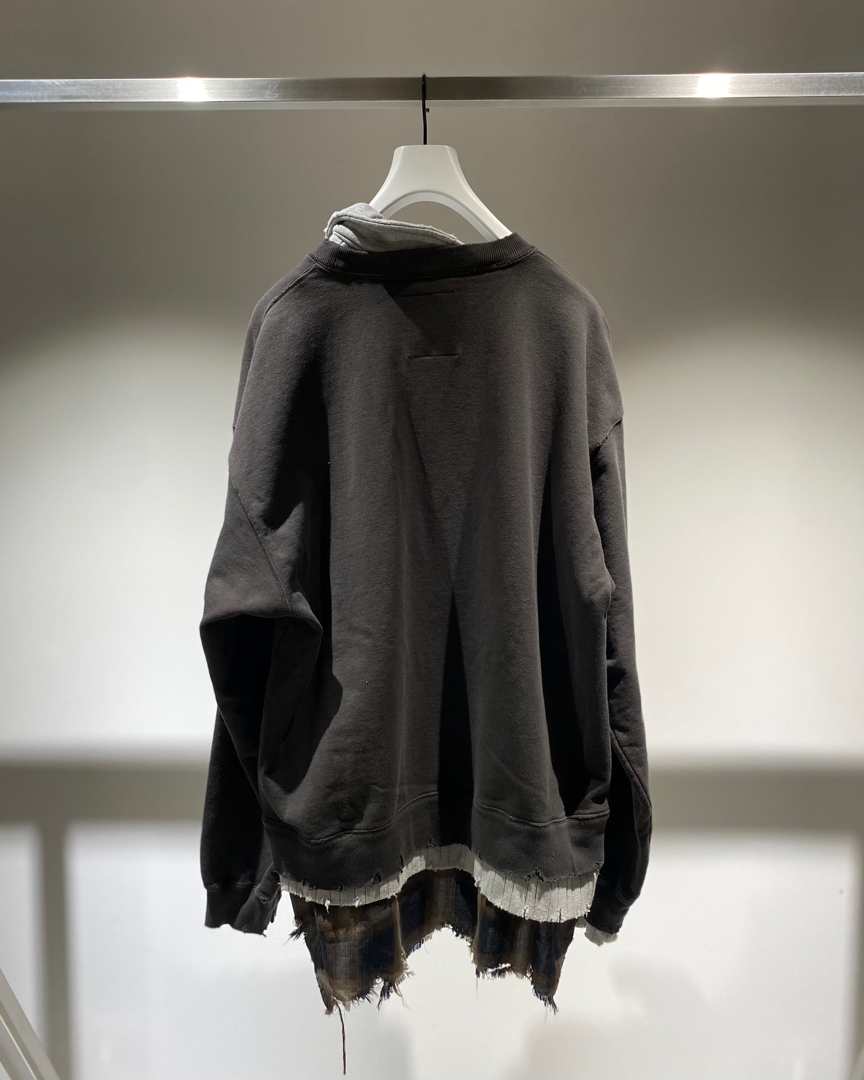 TRIPLE LAYERED PULLOVER