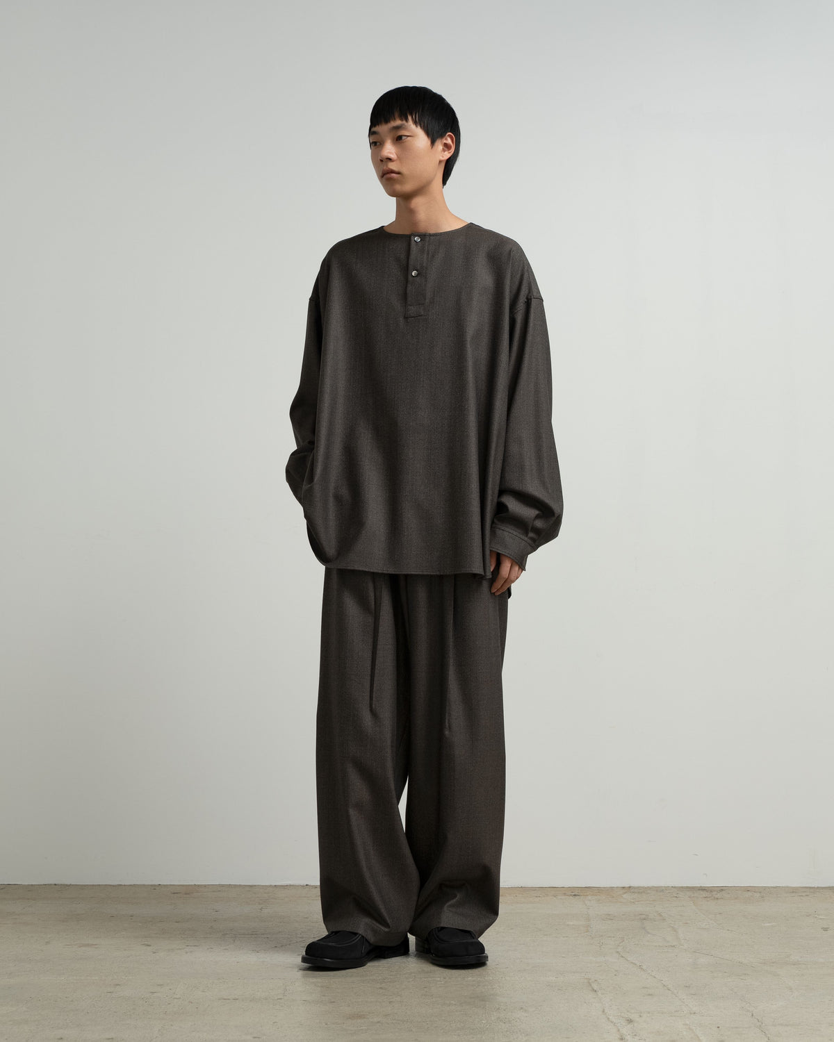 Melange Matt Worsted Side Seamless Trousers