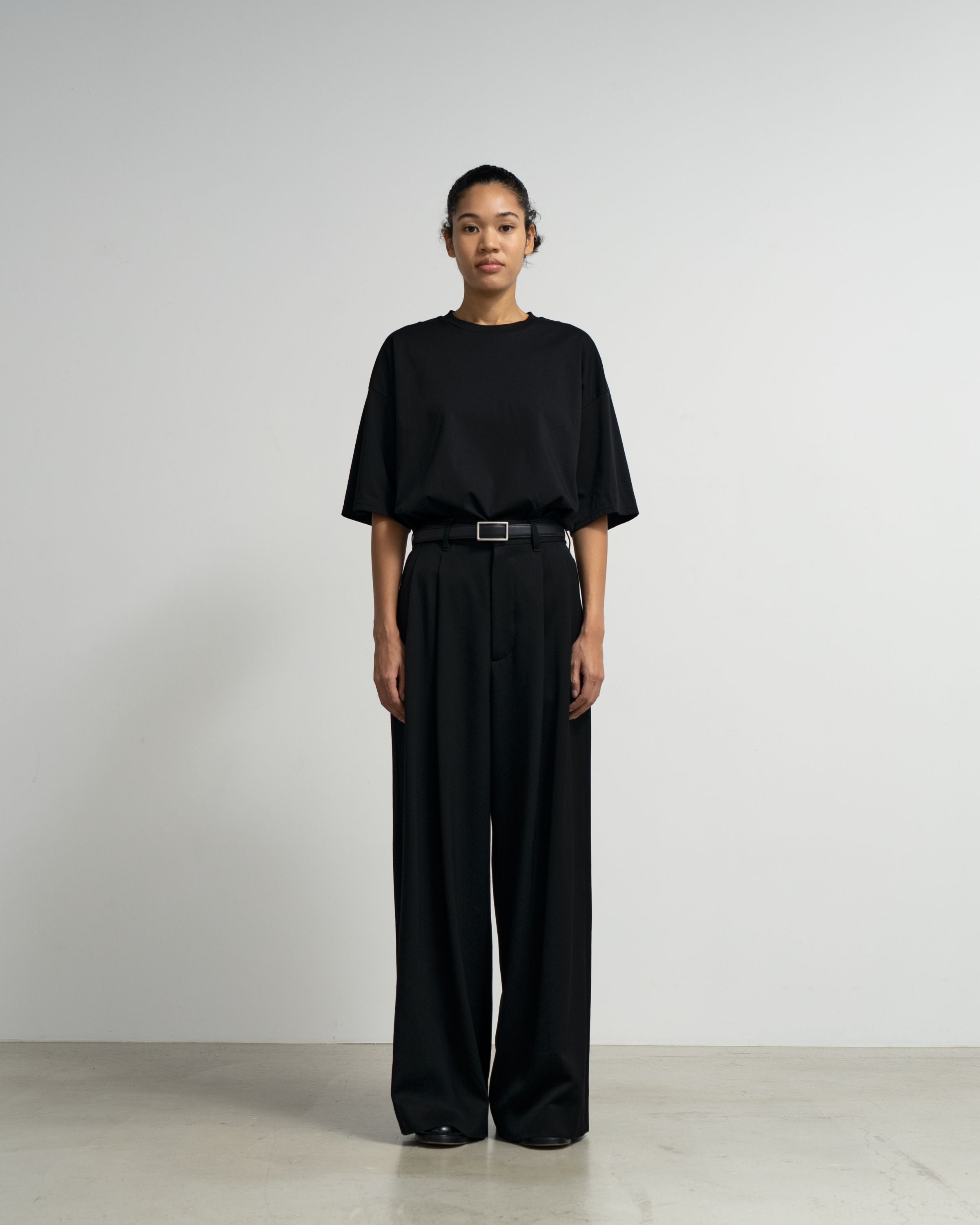 【8/22(土)発売】Wool Doeskin Two Tuck Wide Pants