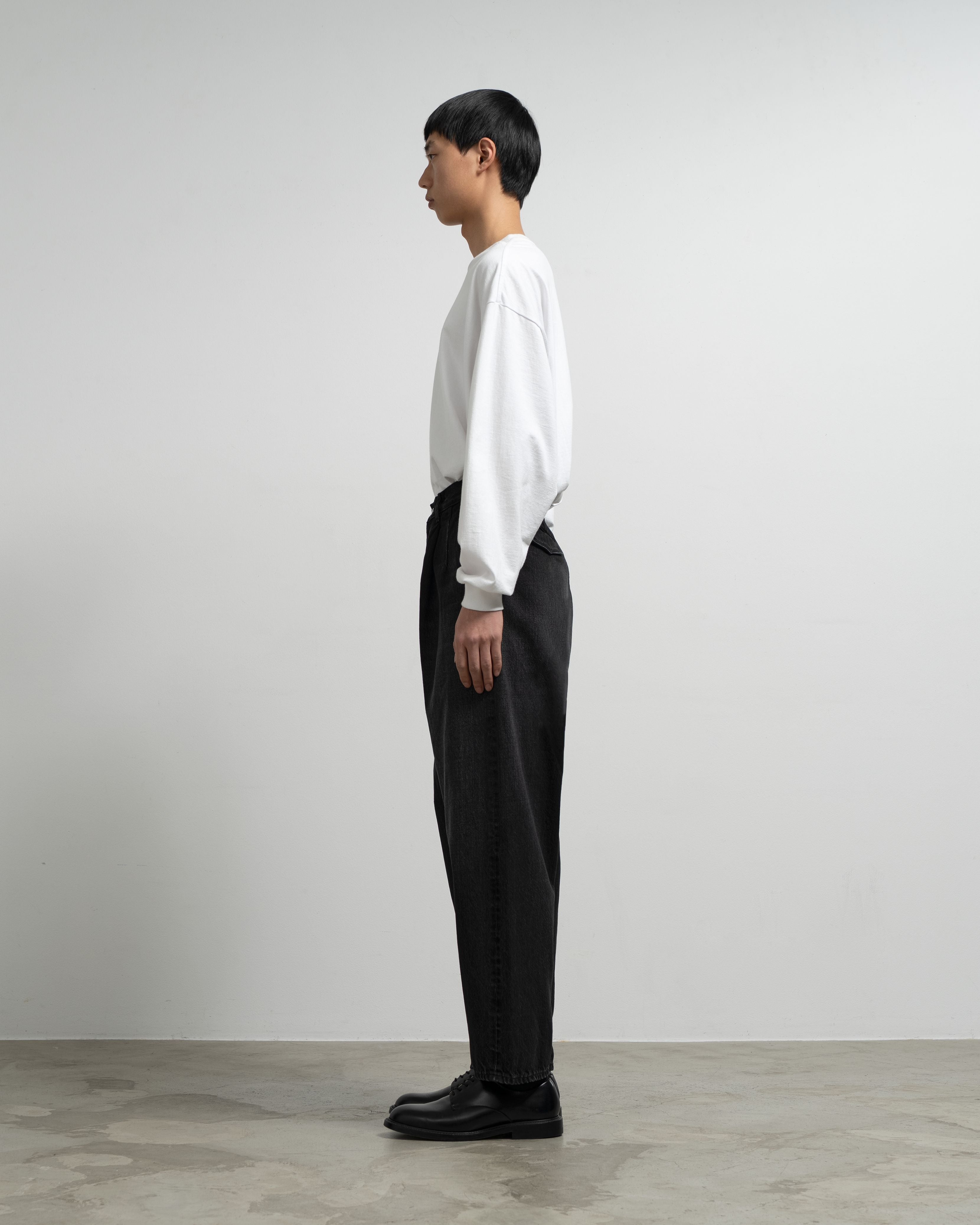 Selvage Denim Two Tuck Tapered Pants -DARK FADE-