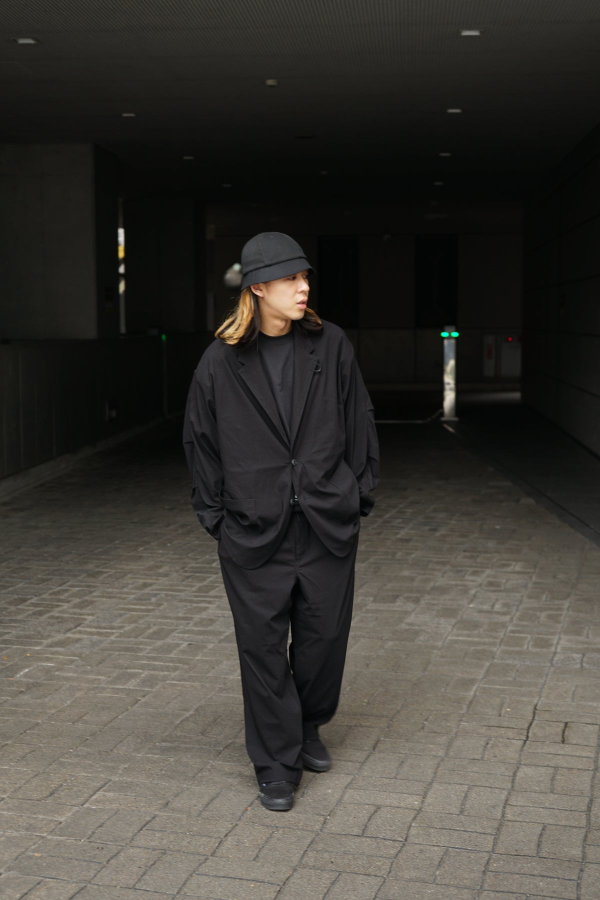 TECH LOOSE LIGHT 2B JACKET