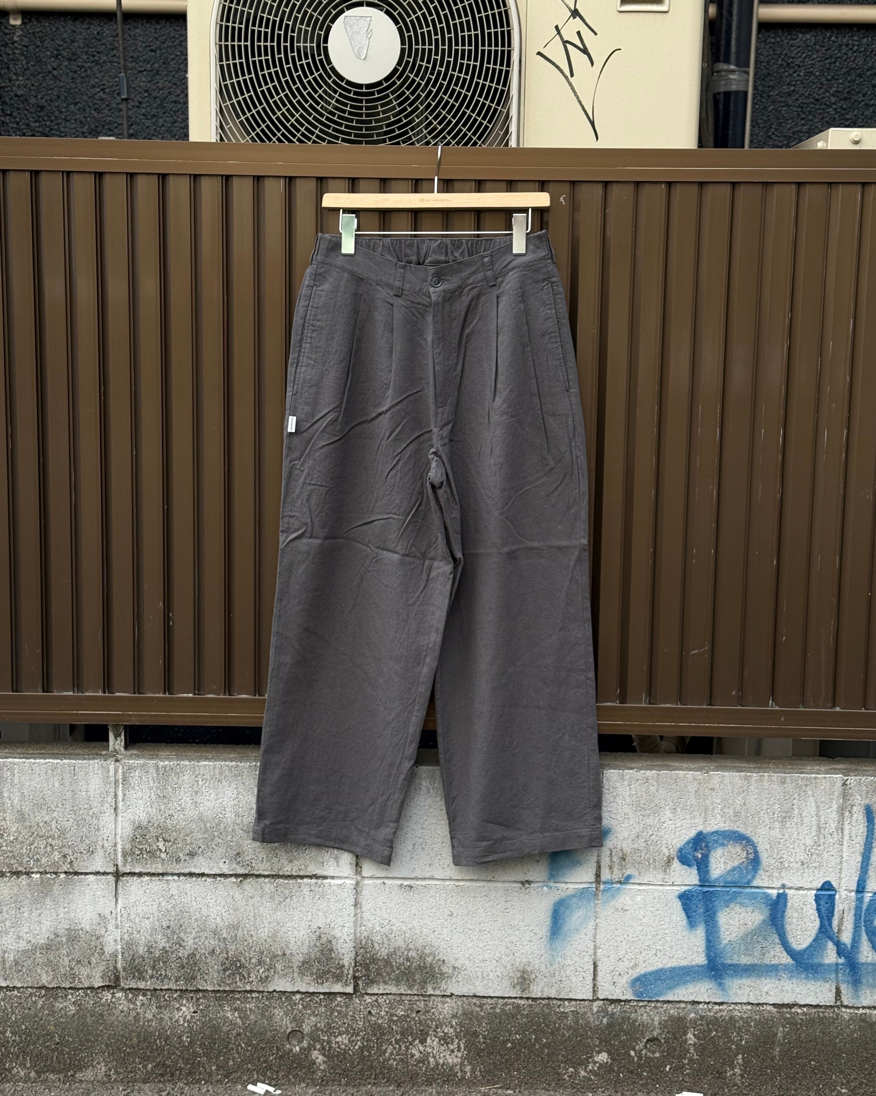 【5/4(月)発売】TWO TUCK LINEN PANTS