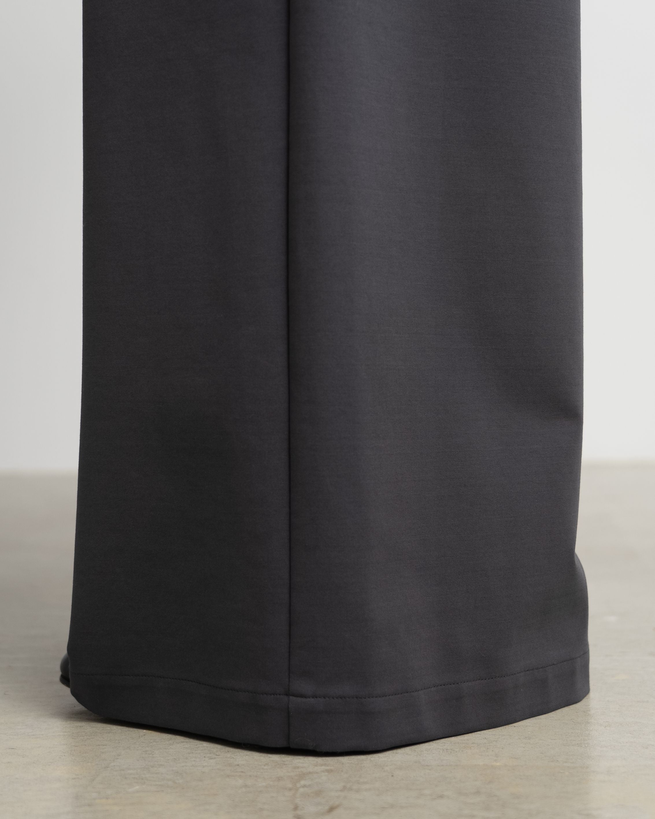 【7/11(土)発売】Compact Ponte Two Tuck Wide Pants