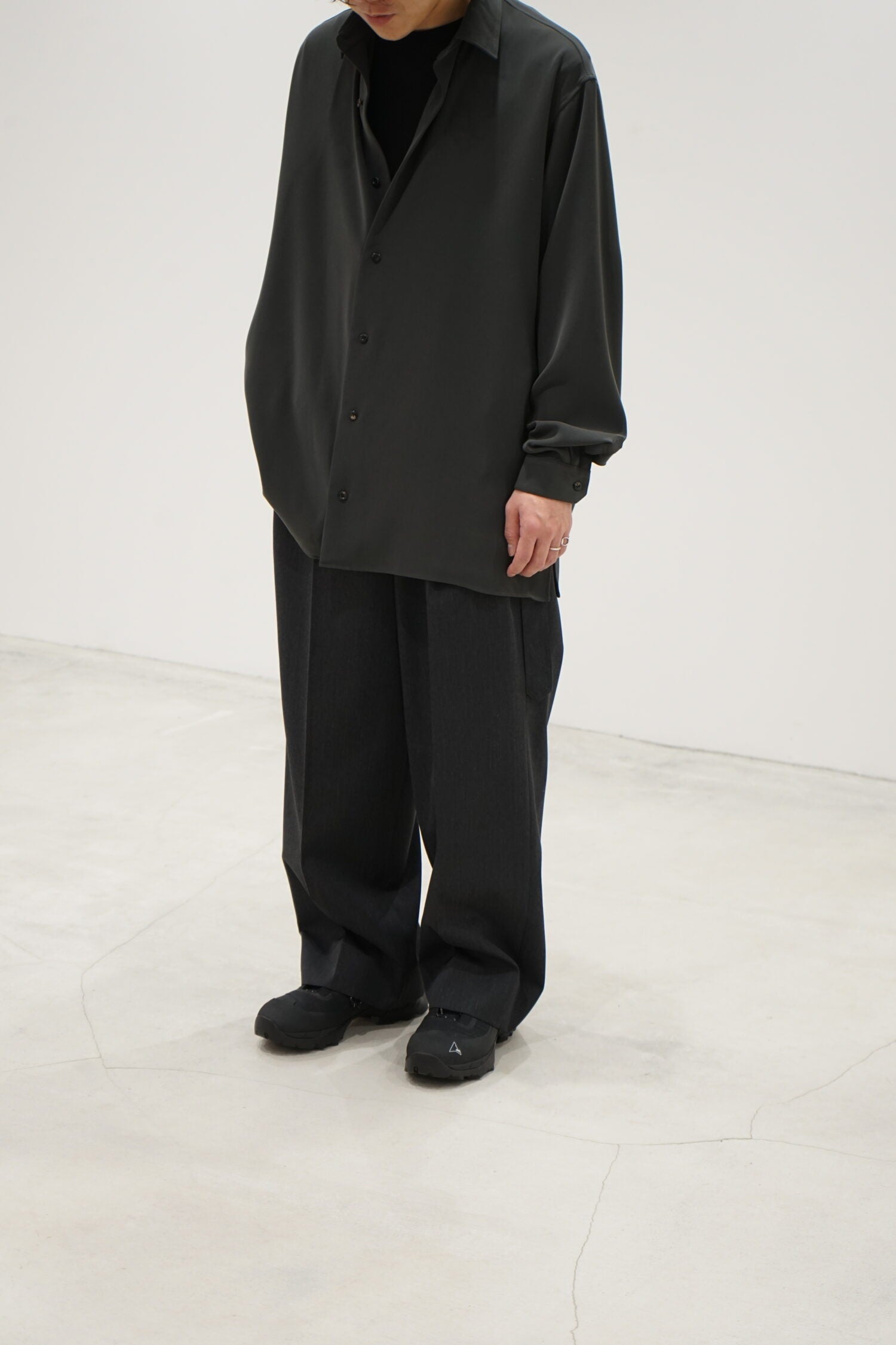 REGULAR COLLAR SHIRT - BRUSHED FIBRIL SATAIN