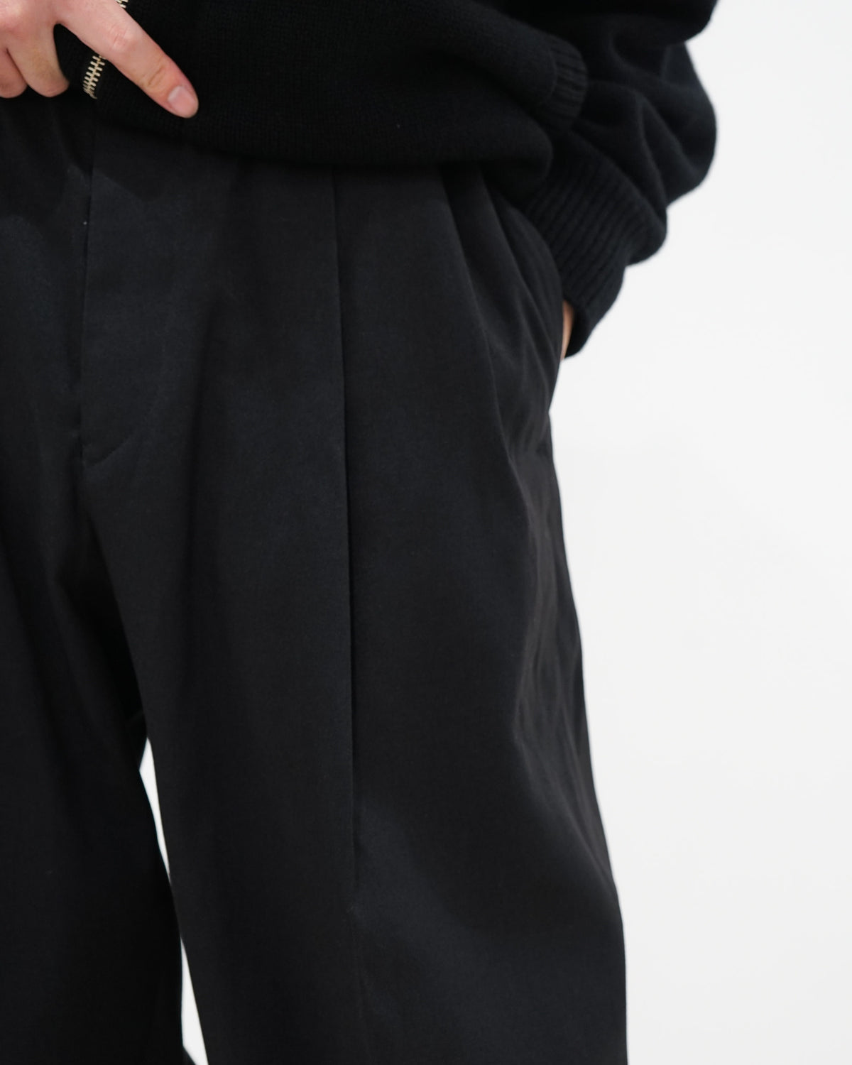 DOUBLE PLEATED TROUSERS