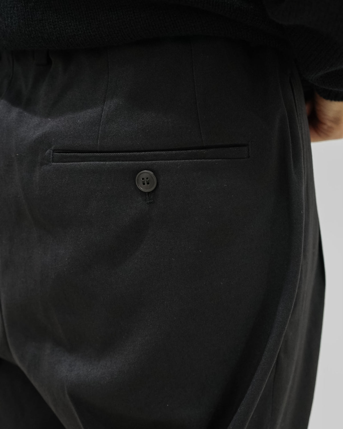 DOUBLE PLEATED TROUSERS