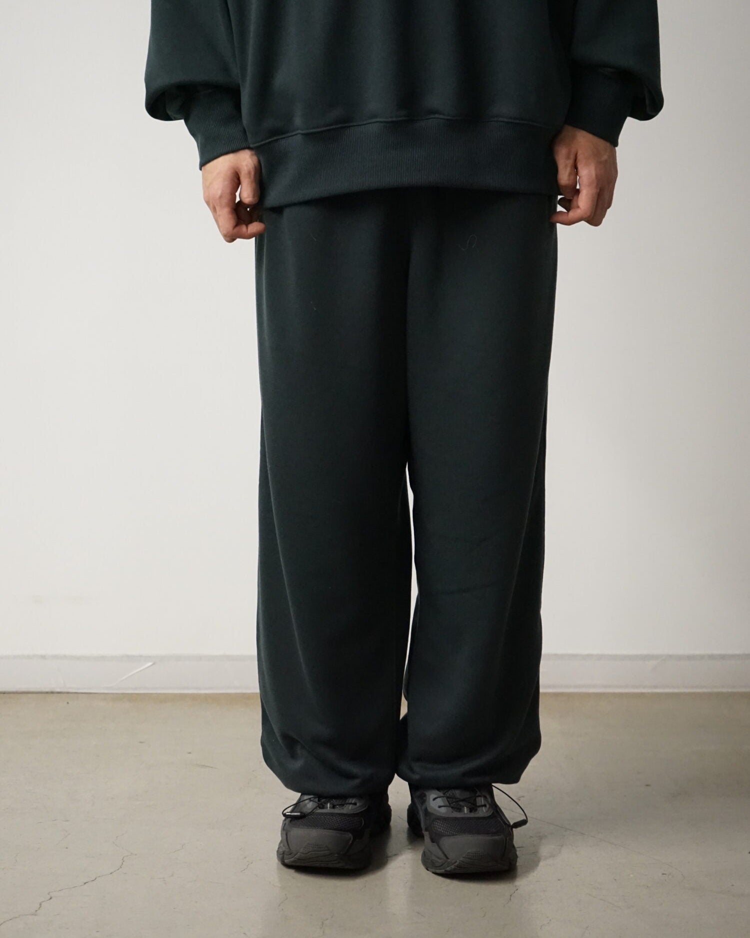 TECH SWEAT PANTS