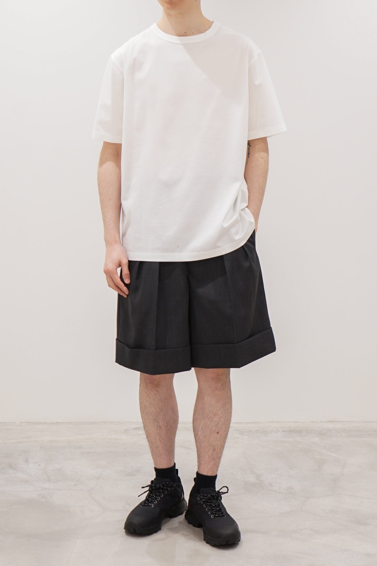 THE T-SHIRT