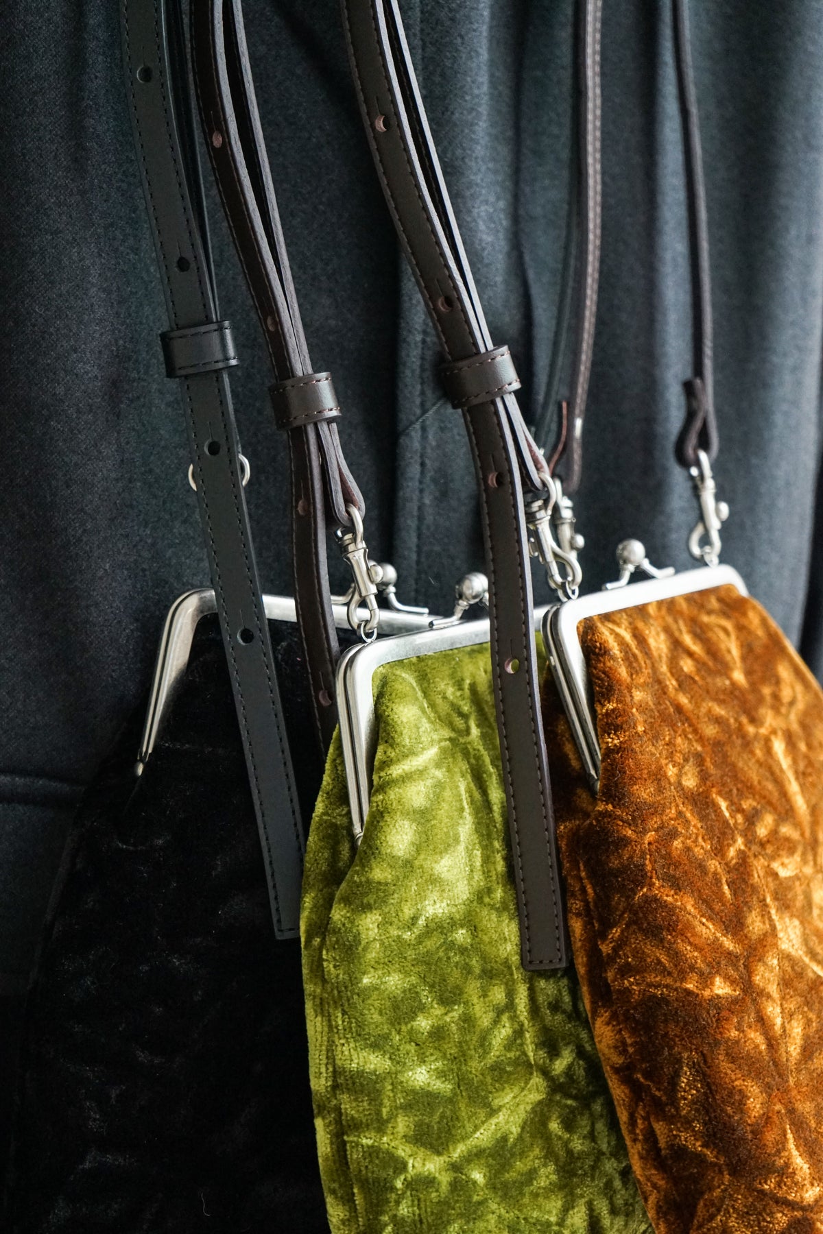 【9/12(土)発売】velvet snap pochette