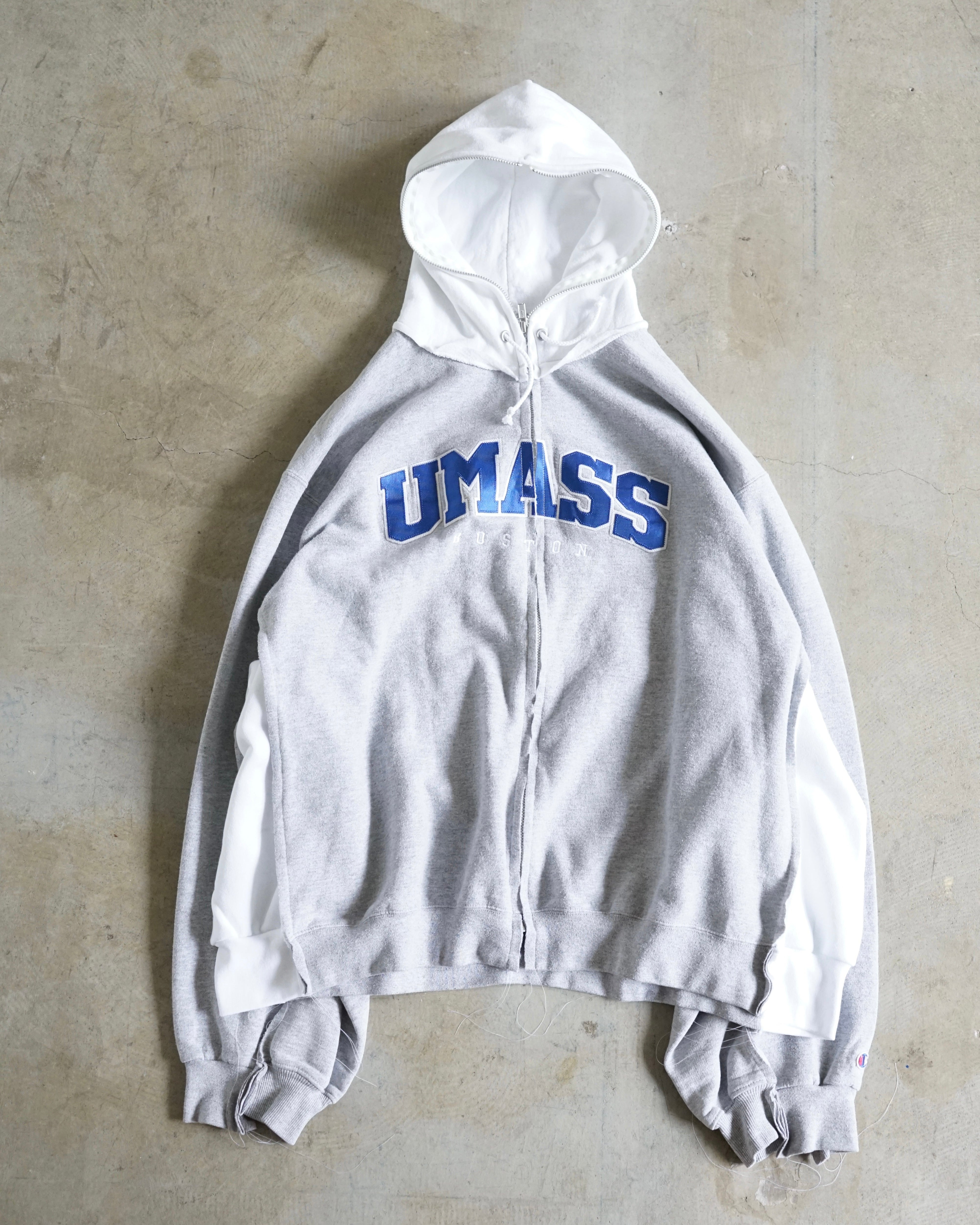 【8/28(金)発売】College Zip Hoodie ①