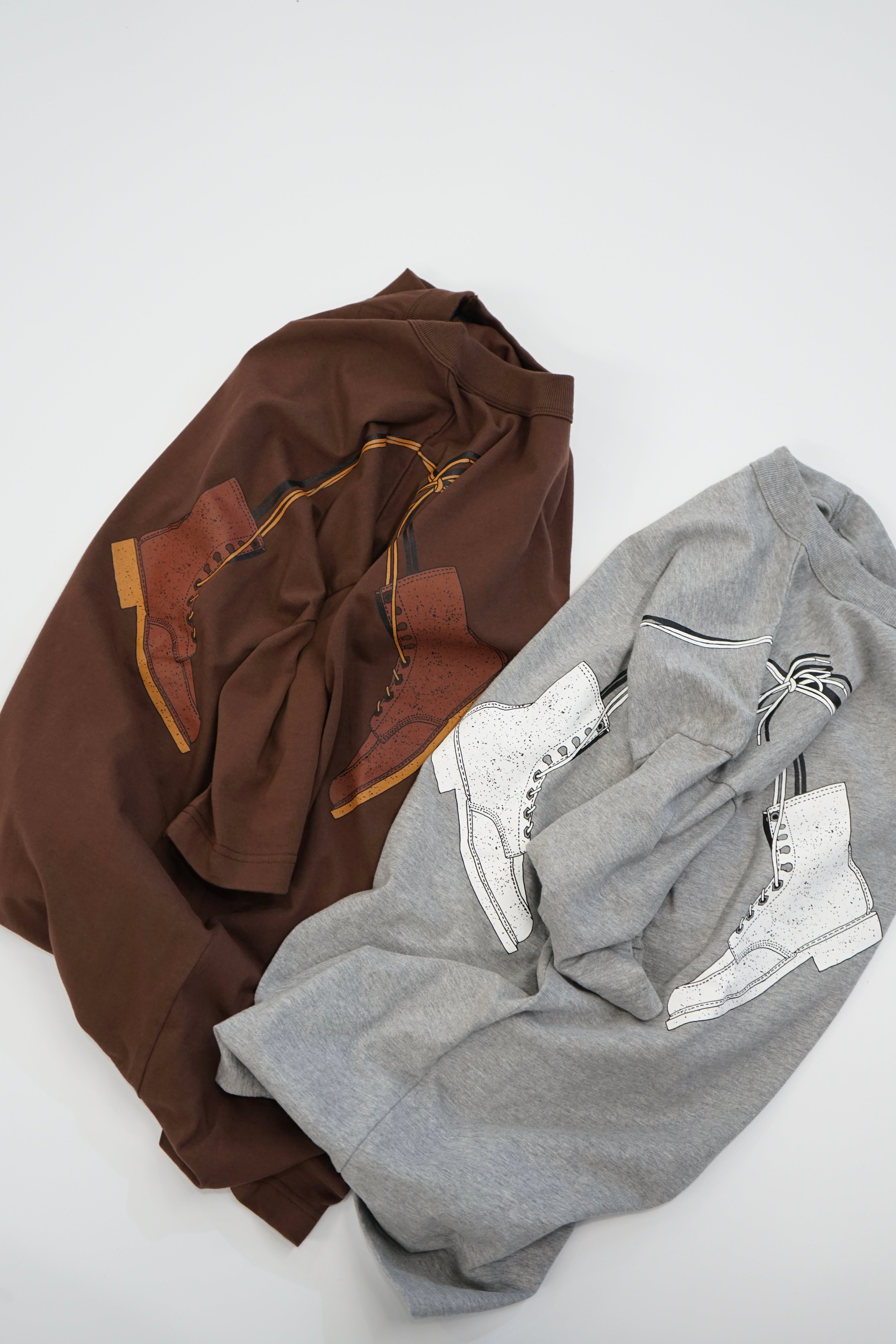 【7/25(土)発売】Unlikely Authentic Graphic Tee "BOOTS"