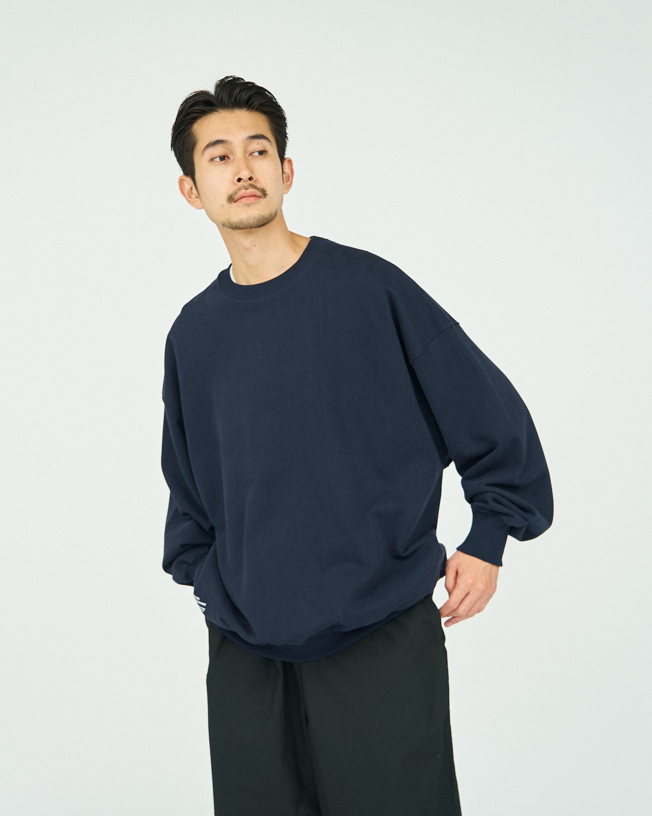 LIGHT OZ CREW NECK SWEAT