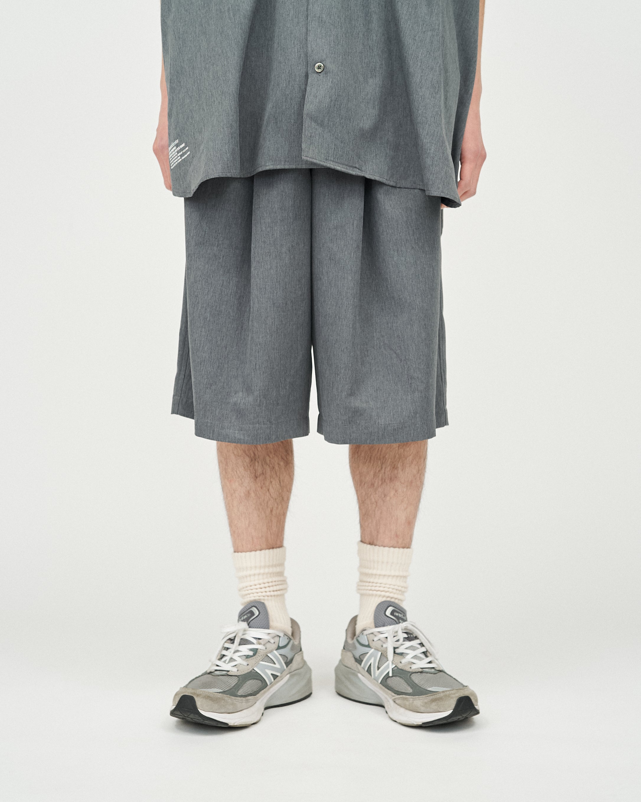 【6/20(土)発売】COOLFIBER TWO TUCK EASY SHORTS