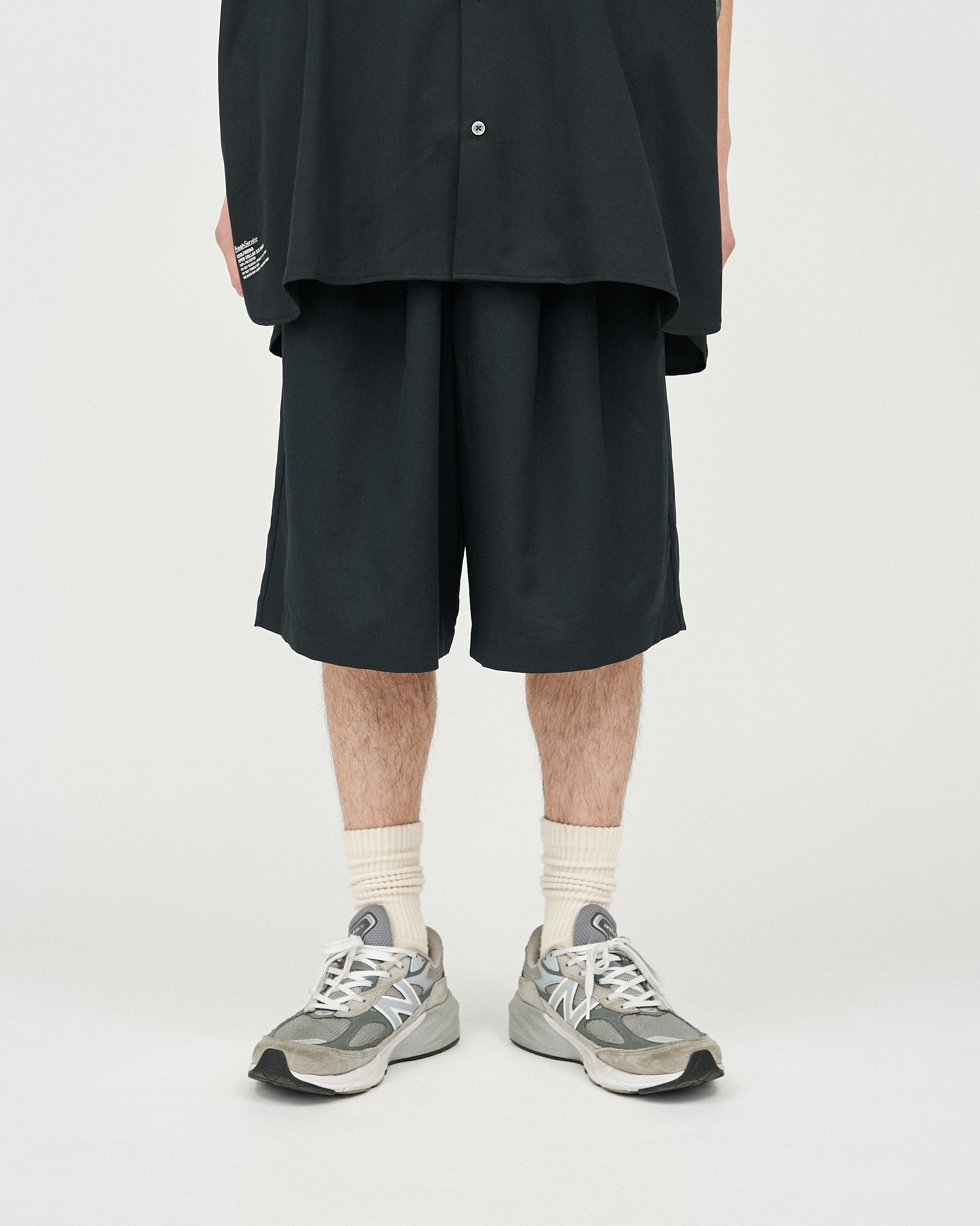 【6/20(土)発売】COOLFIBER TWO TUCK EASY SHORTS