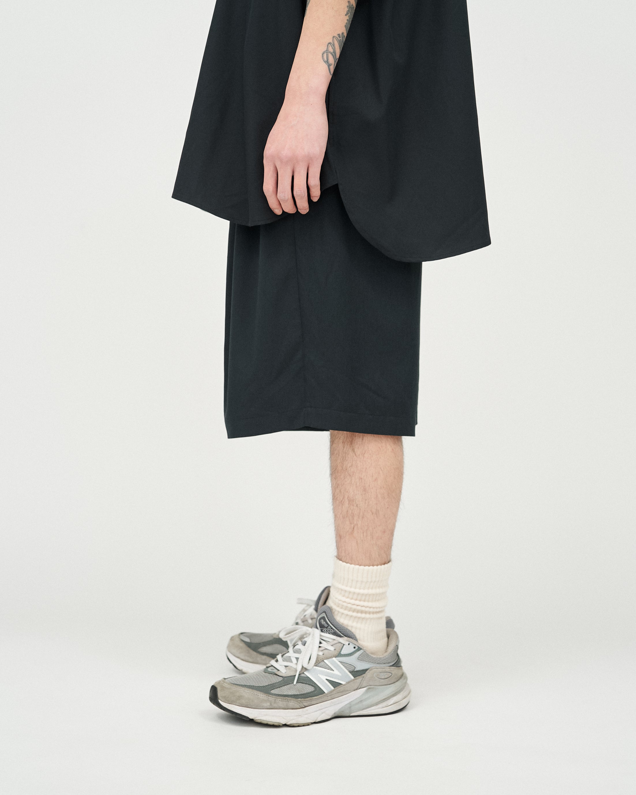 【6/20(土)発売】COOLFIBER TWO TUCK EASY SHORTS