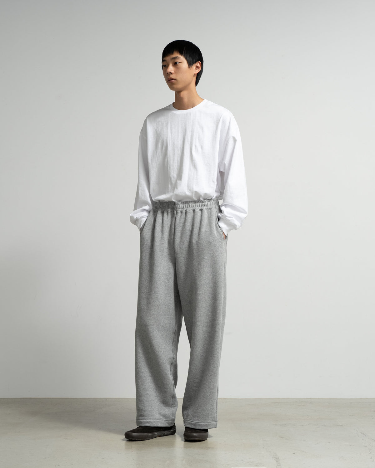 【10/17(土)発売】LOOPWHEELER for Graphpaper Easy Wide Sweat Pants