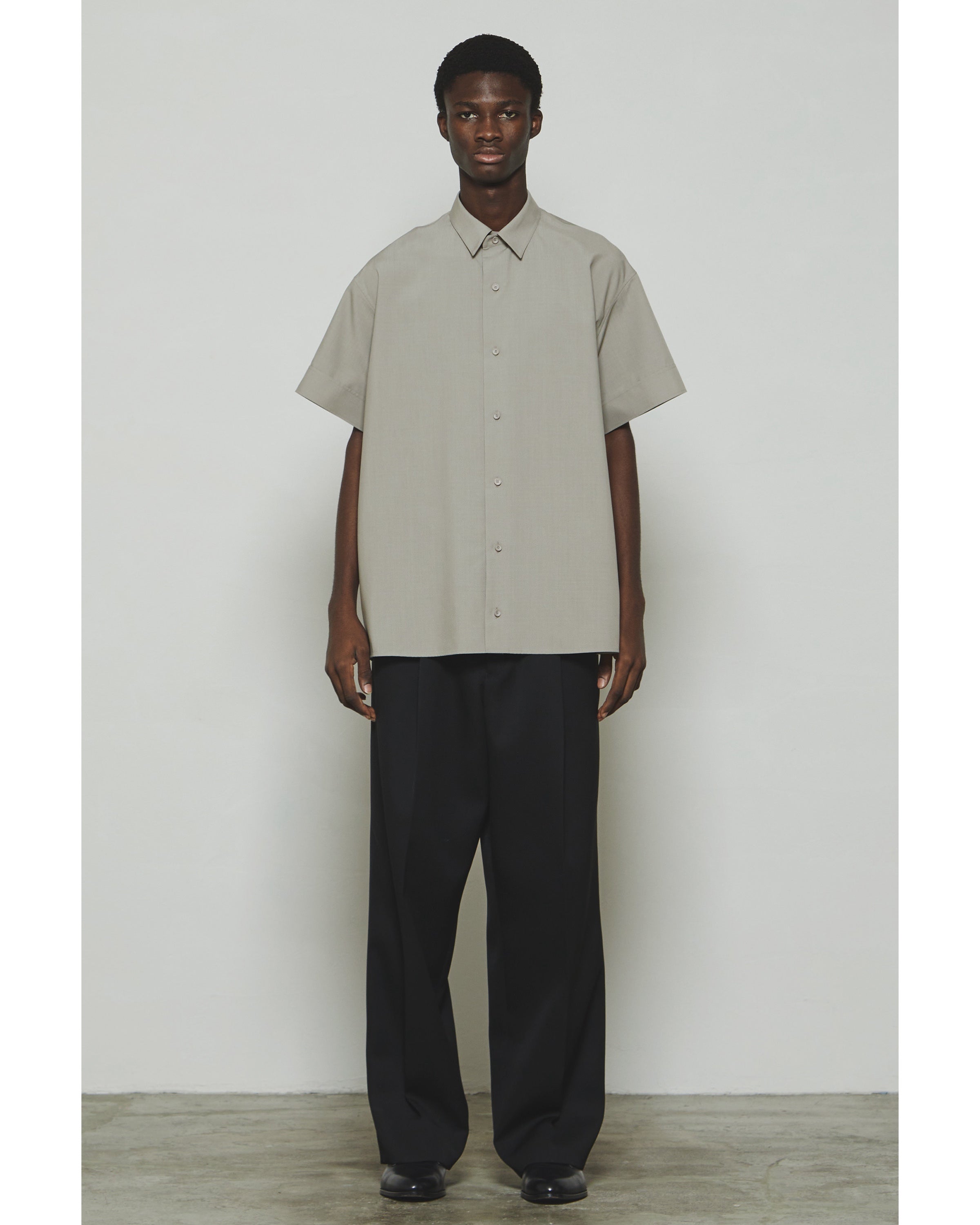 THE PERFECT SHIRT SHORT SLEEVE