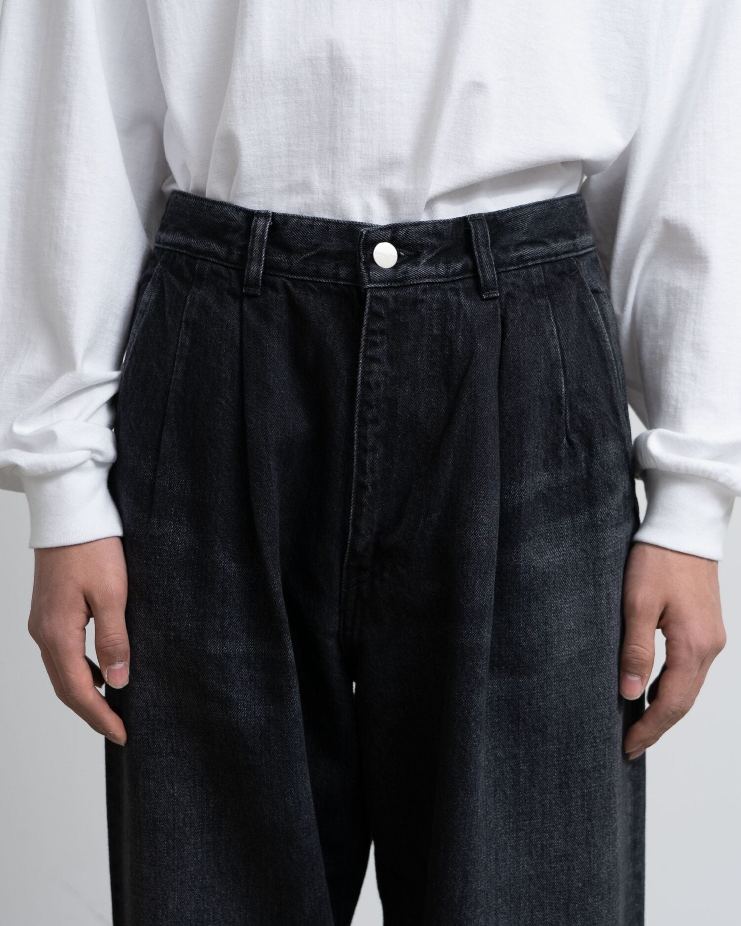 Selvage Denim Two Tuck Tapered Pants(DARK FADE)