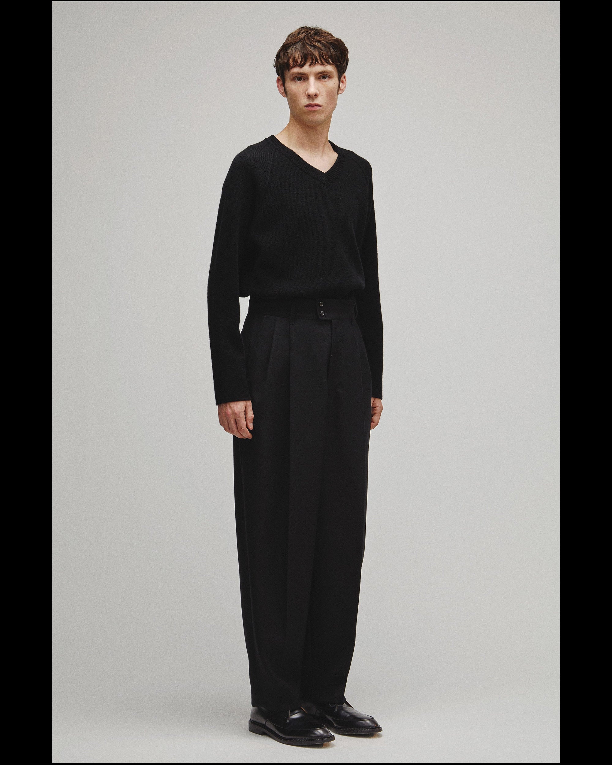 DEEP TUCK WIDE SLACKS
