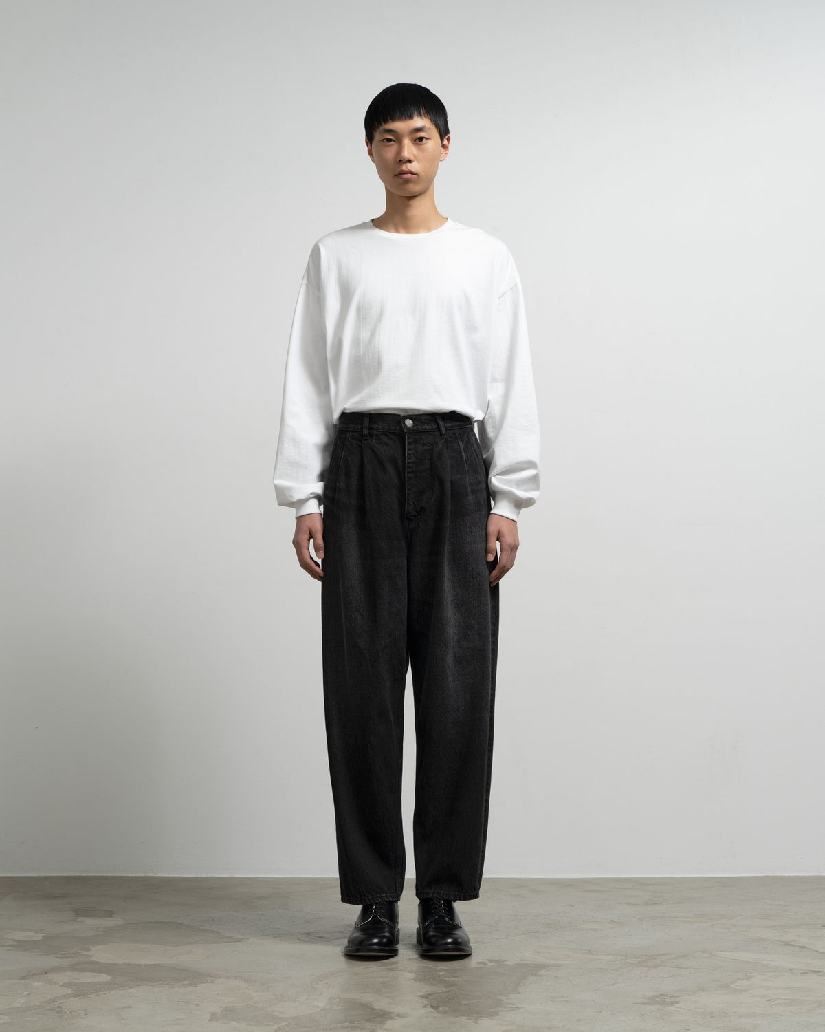 Selvage Denim Two Tuck Tapered Pants -DARK FADE-
