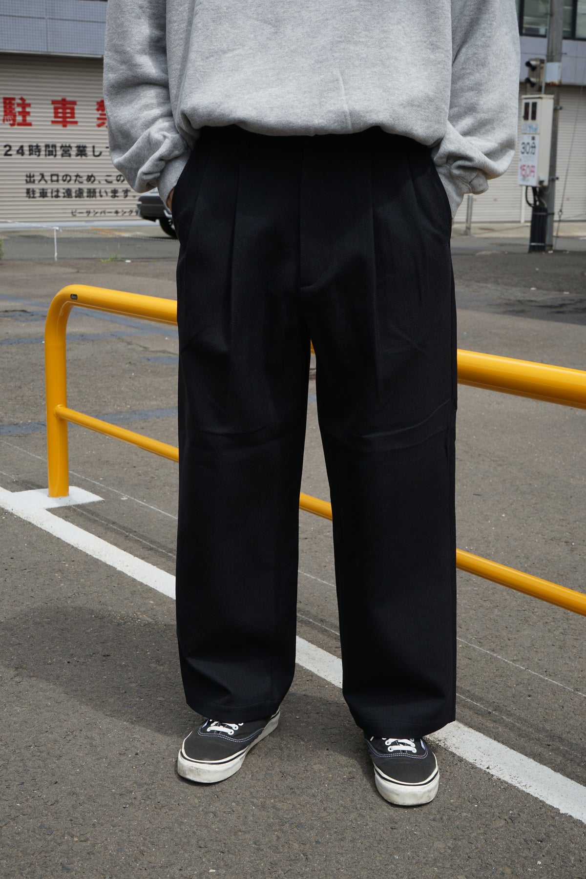 WOOL COTTON 2 TUCK TROUSERS