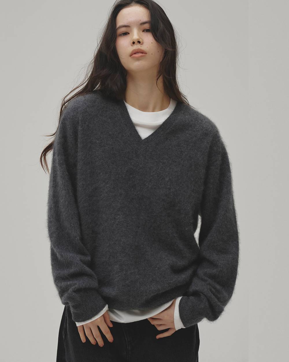 【9/24(木)発売】Woolcashmere Vneck Knit