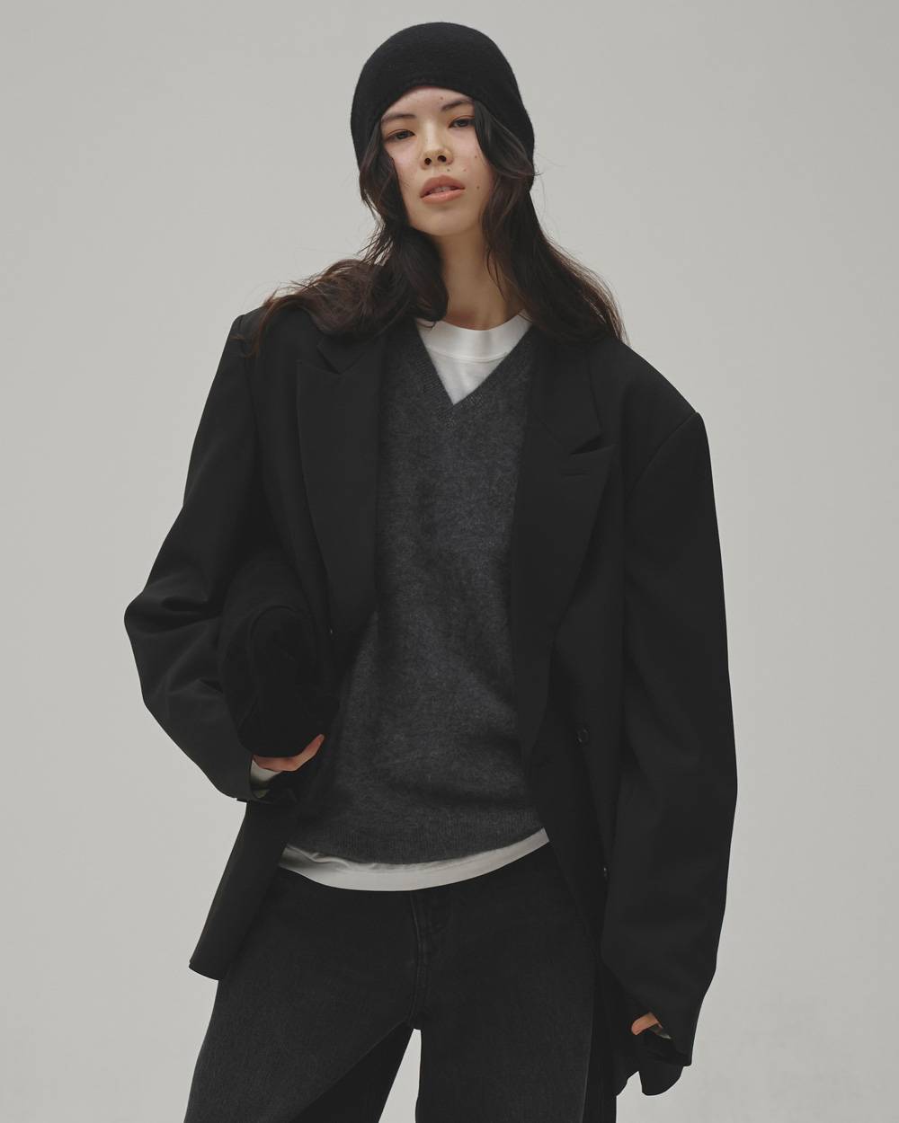 【9/24(木)発売】Woolcashmere Vneck Knit