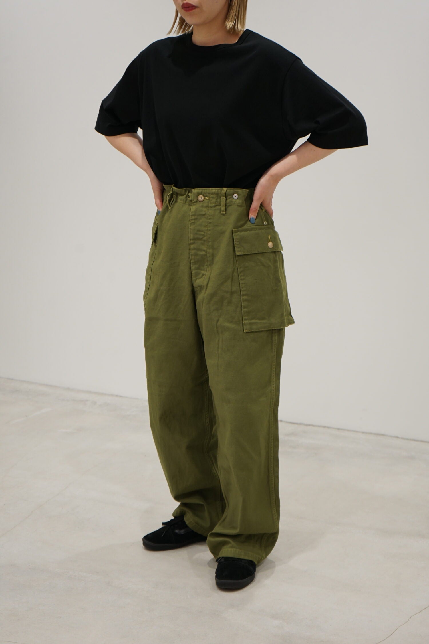 43 CARGO TROUSERS