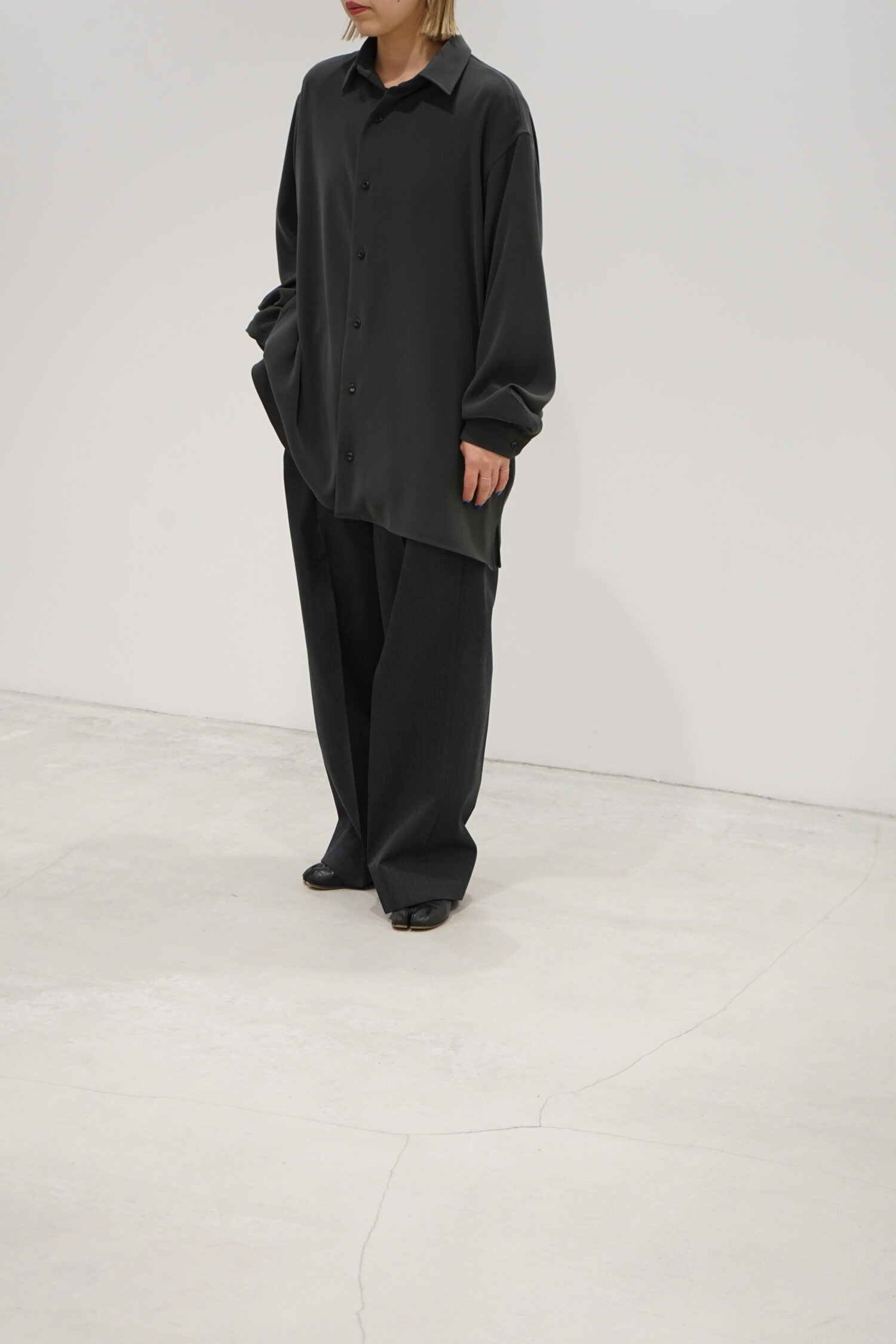 REGULAR COLLAR SHIRT - BRUSHED FIBRIL SATAIN