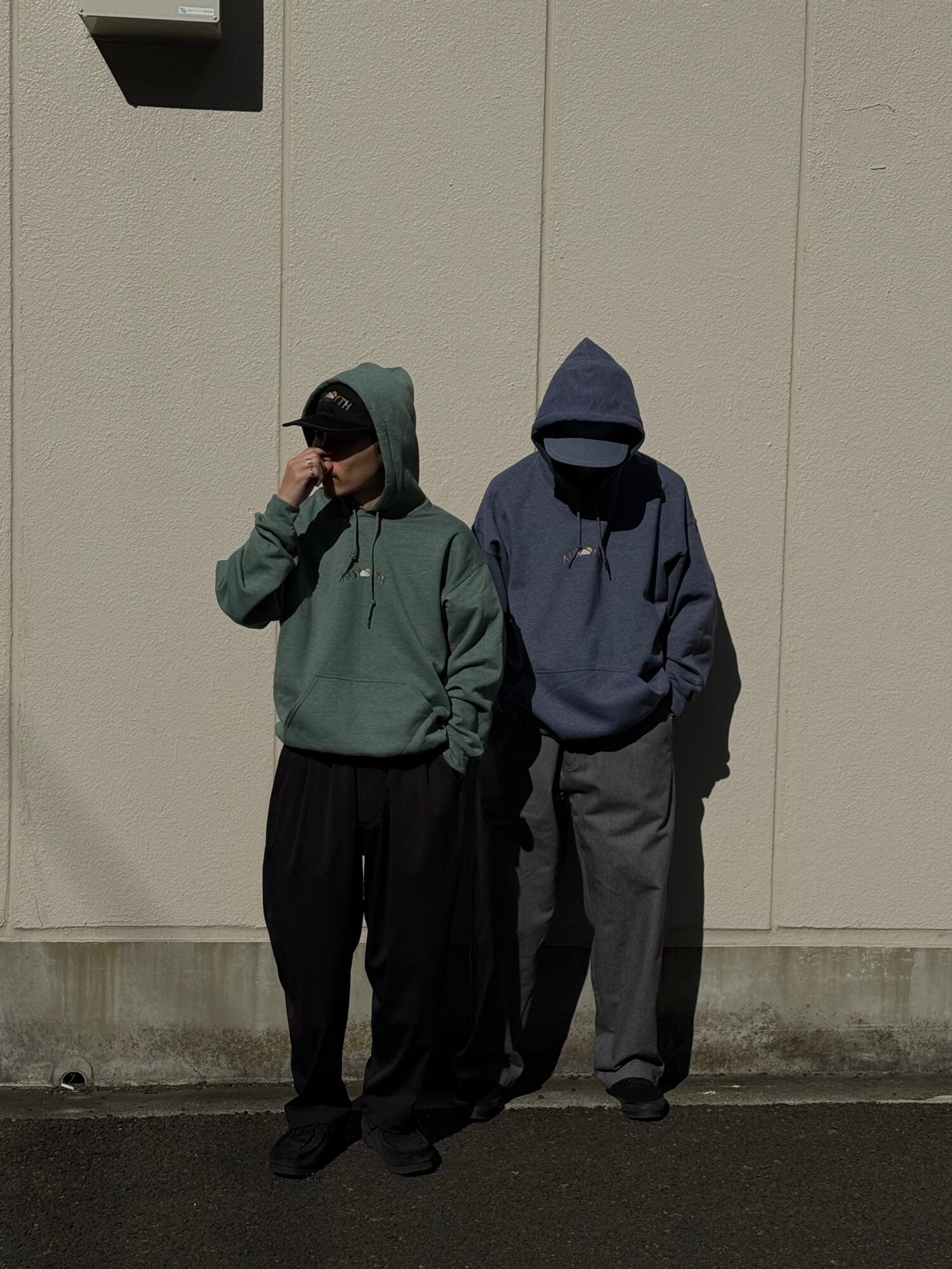 Alwayth “Multi-colored embroidery Hoodie”