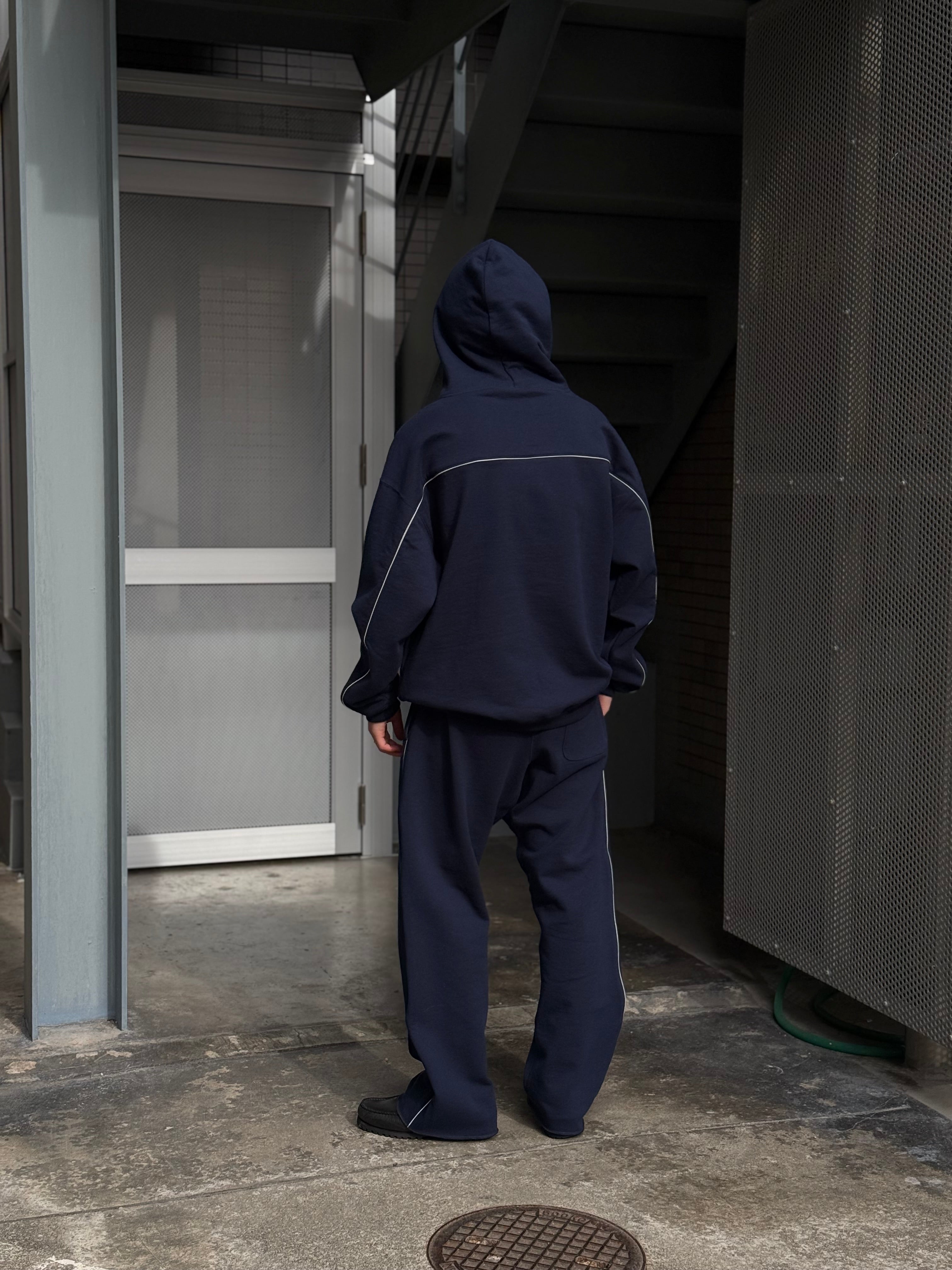 REFLECTOR SWEAT HOODIE
