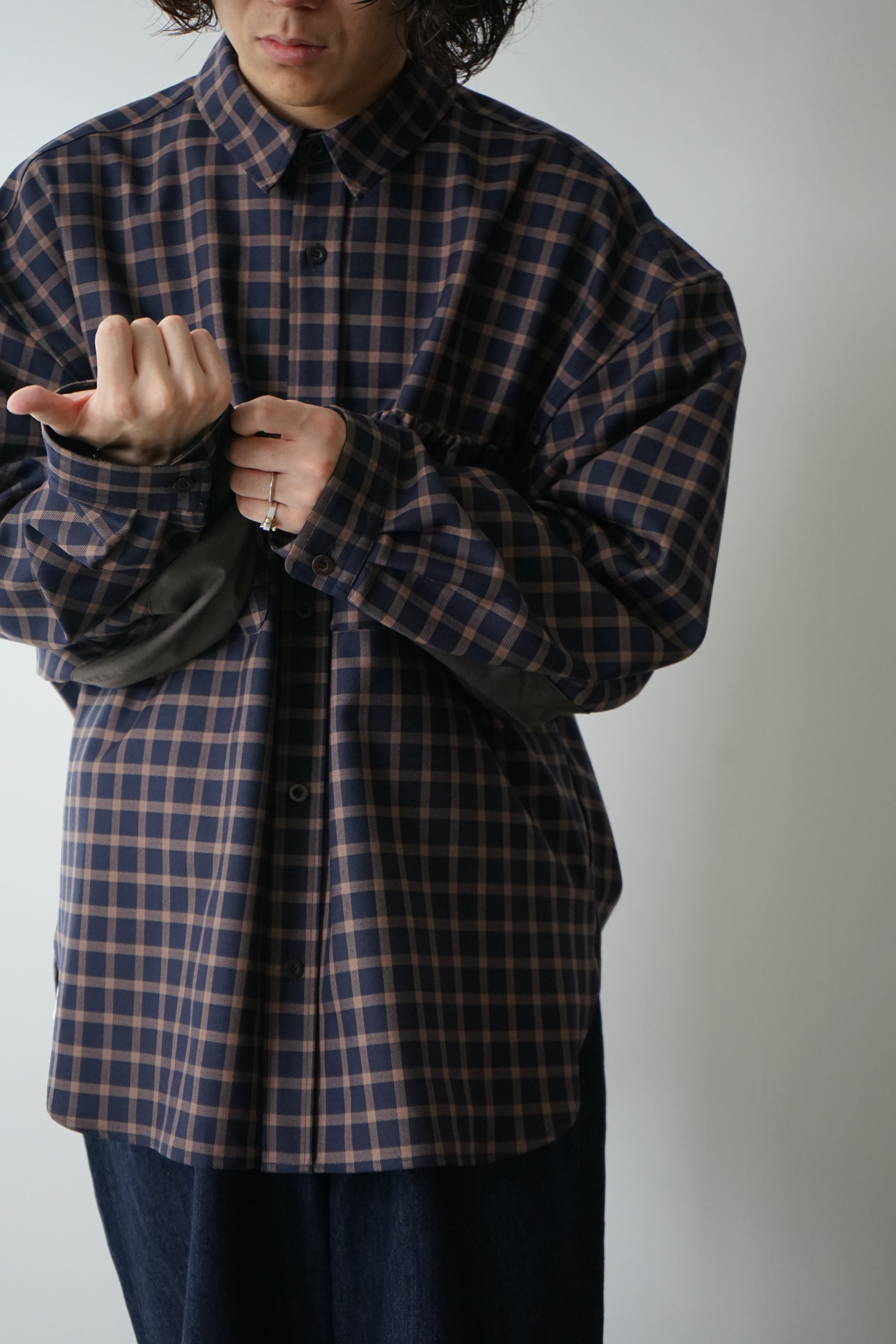 【LIMITED】WRIST PATCH WIDE SHIRT
