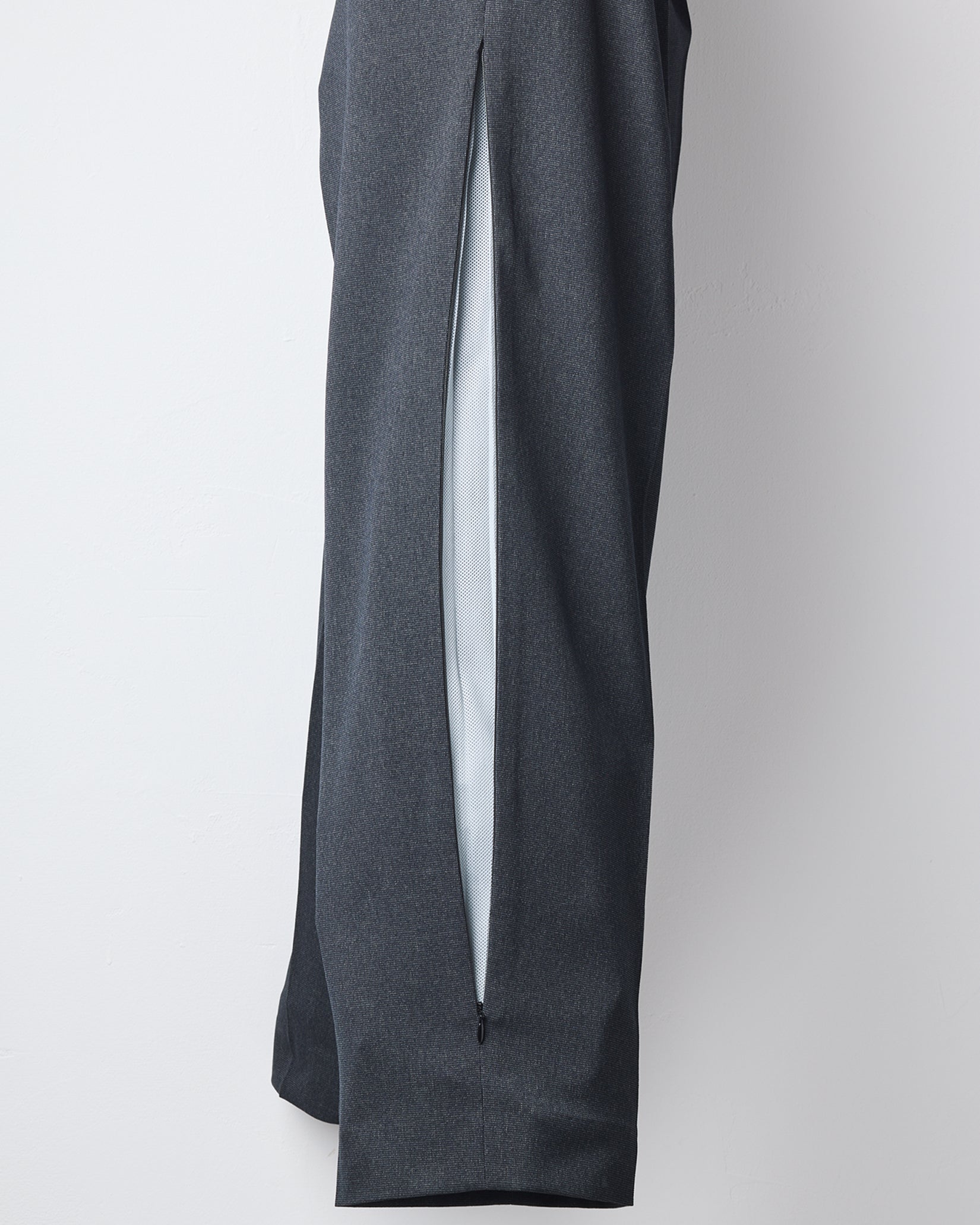 【8/22 (土)発売】Ventilation Wide Slacks