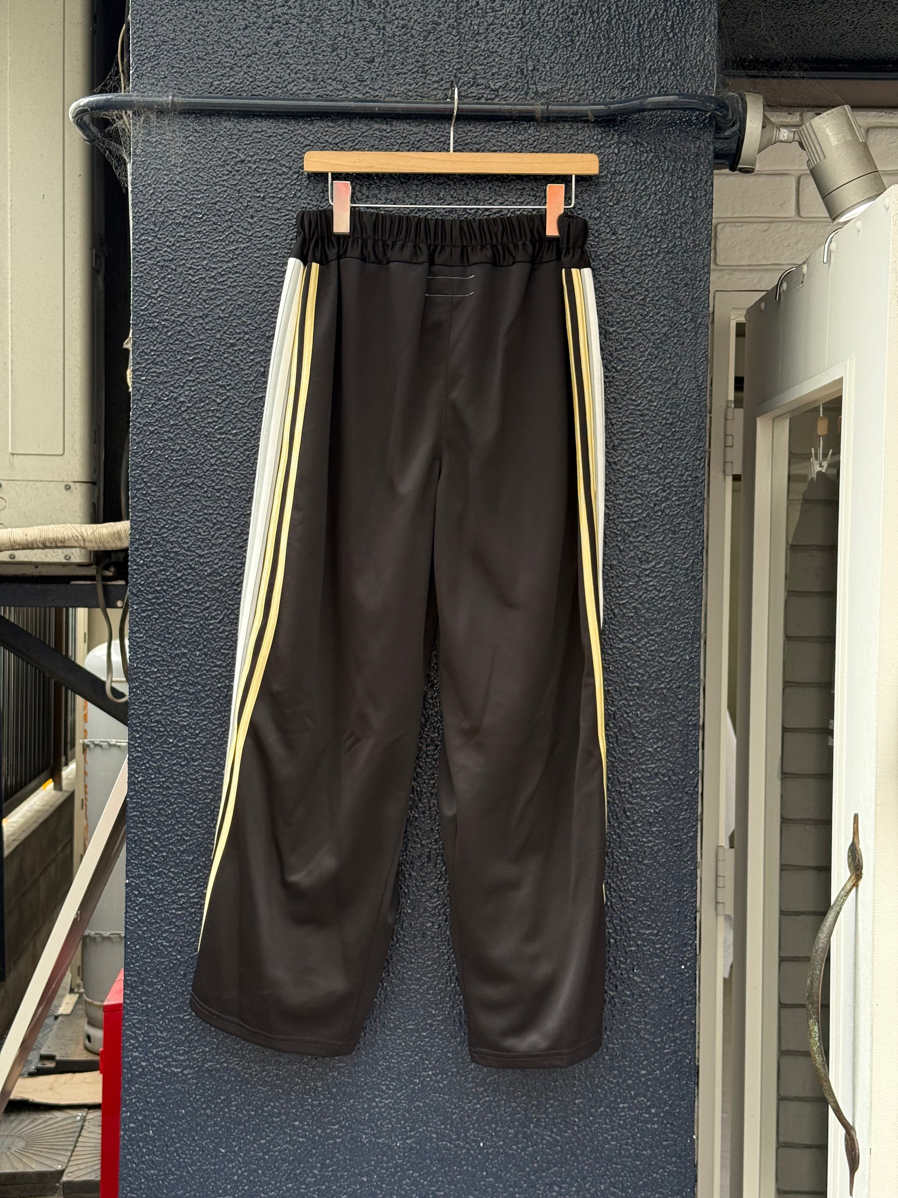 【8/28(金)発売】Docking Super Wide Track Pants①