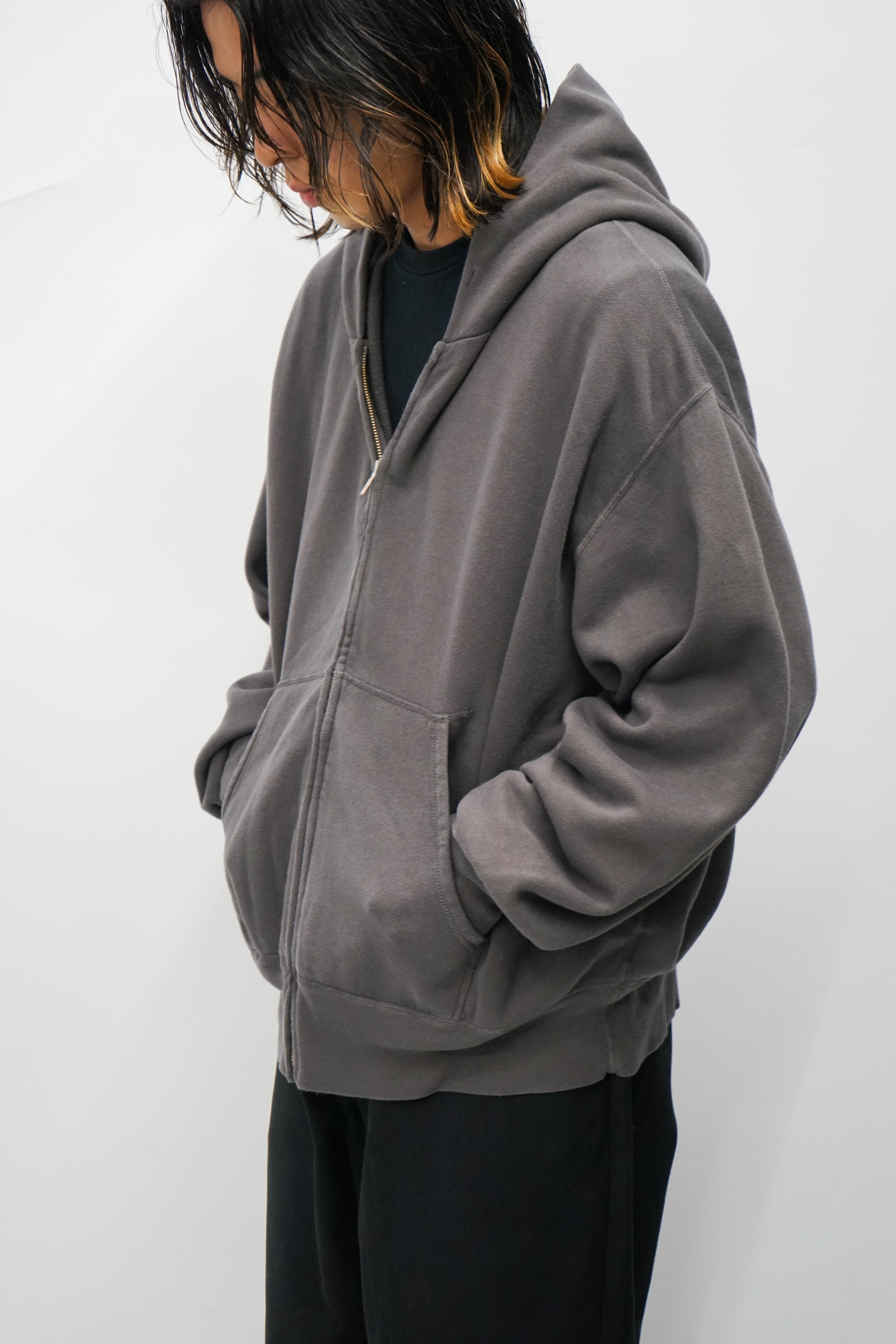 【8/29(土】Unlikely  Zip Hoodie
