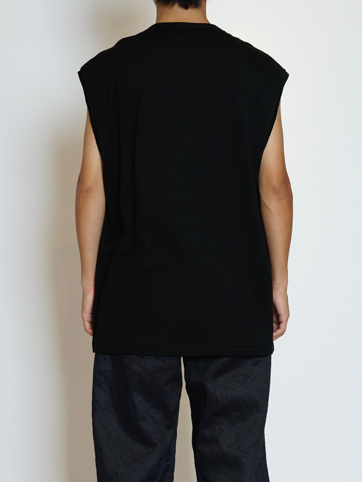 SLEEVE LESS T-SHIRTS