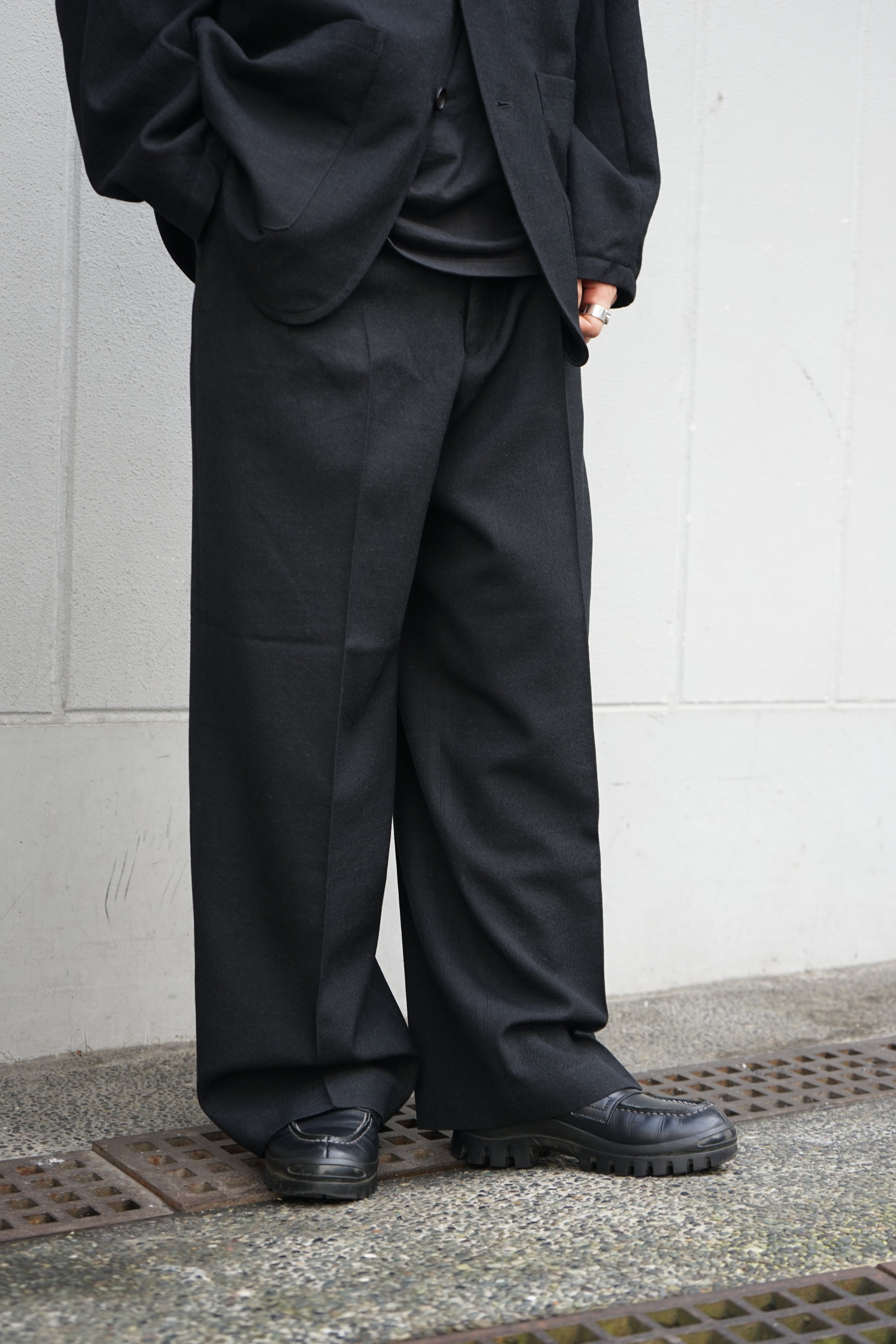 MARKAWARE＆marka - TUMBLED WOOL SERGE SINGLE PLEAT WIDE TROUSERS