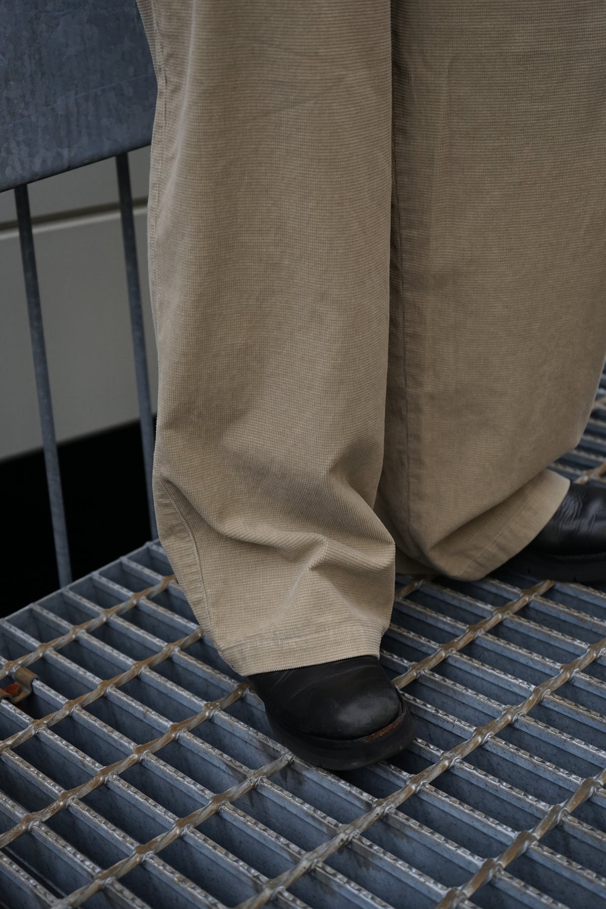 【10/24(土)発売】 Grid Cord Slcks