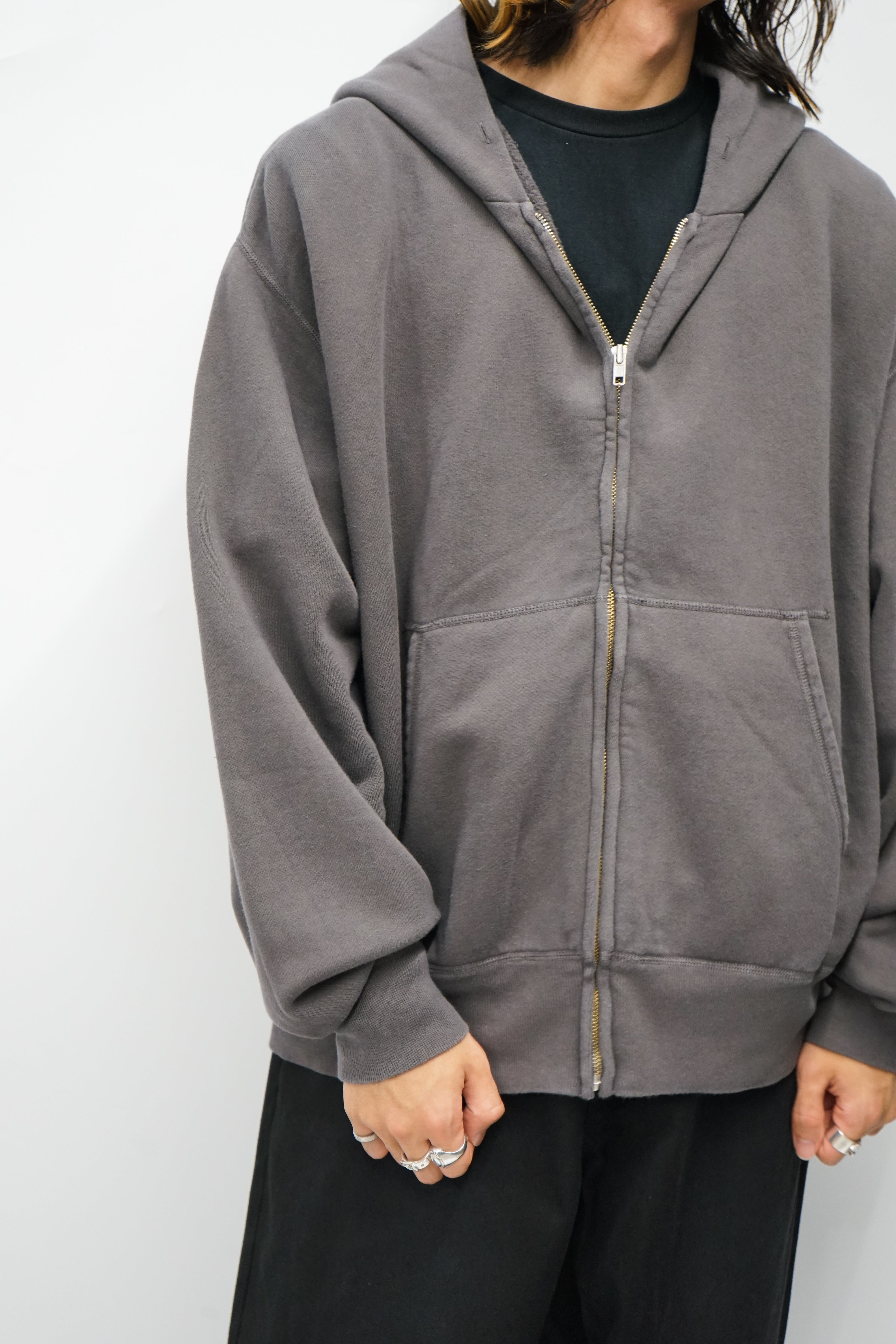 【8/29(土】Unlikely  Zip Hoodie