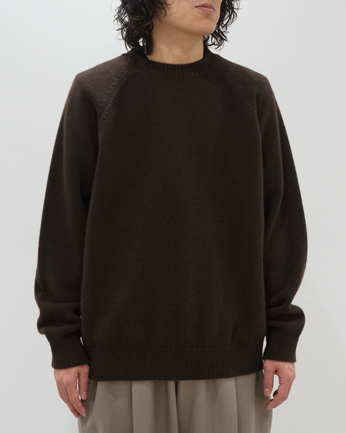 RAGLAN CREW NECK KNIT