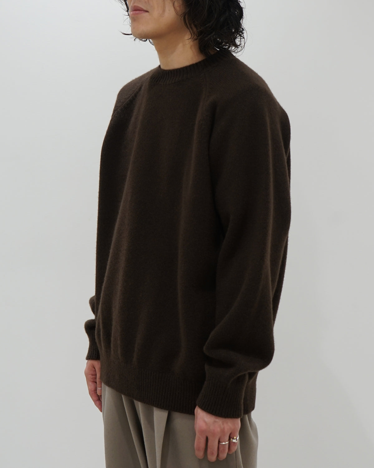 RAGLAN CREW NECK KNIT