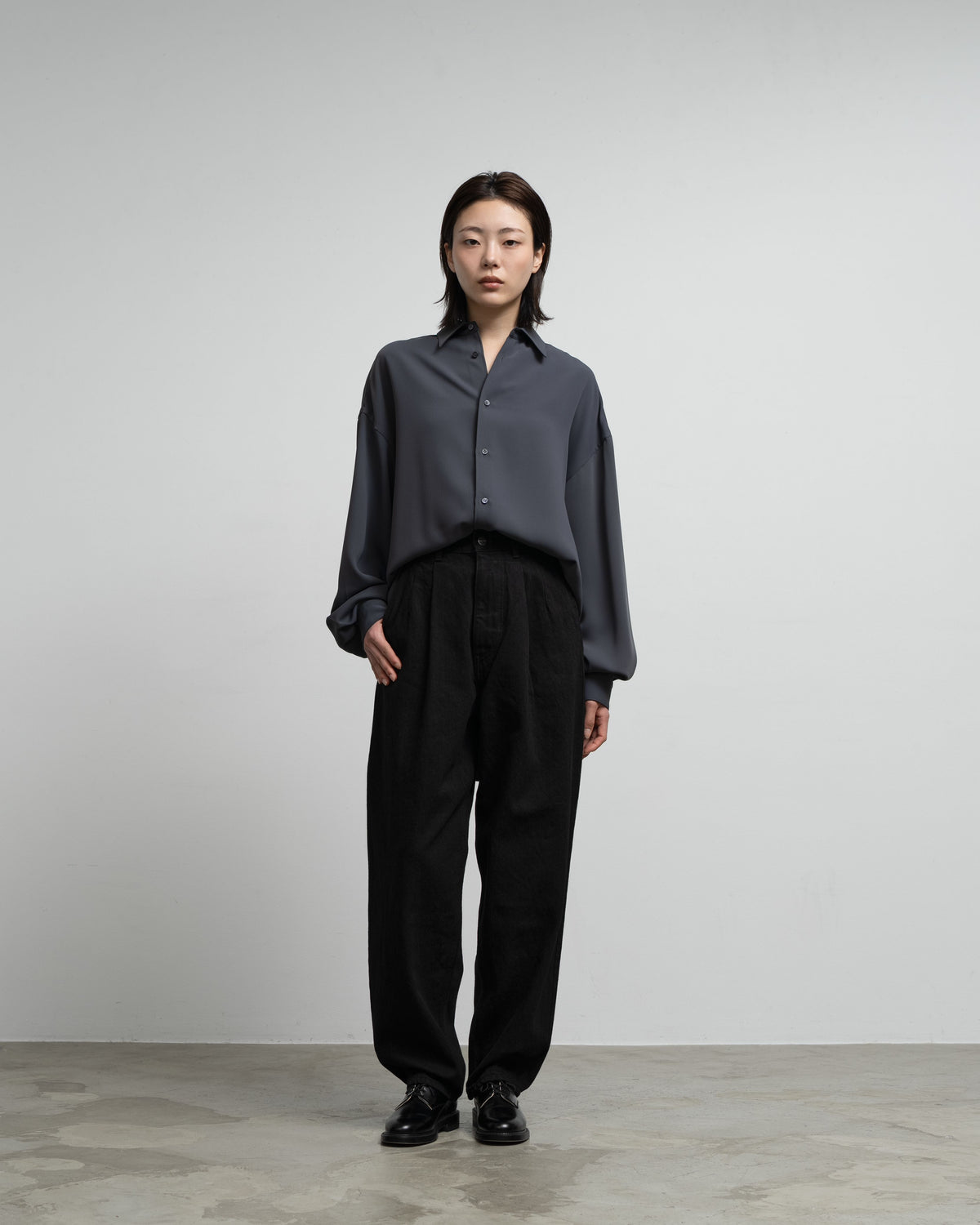 Selvage Denim Two Tuck Tapered Pants